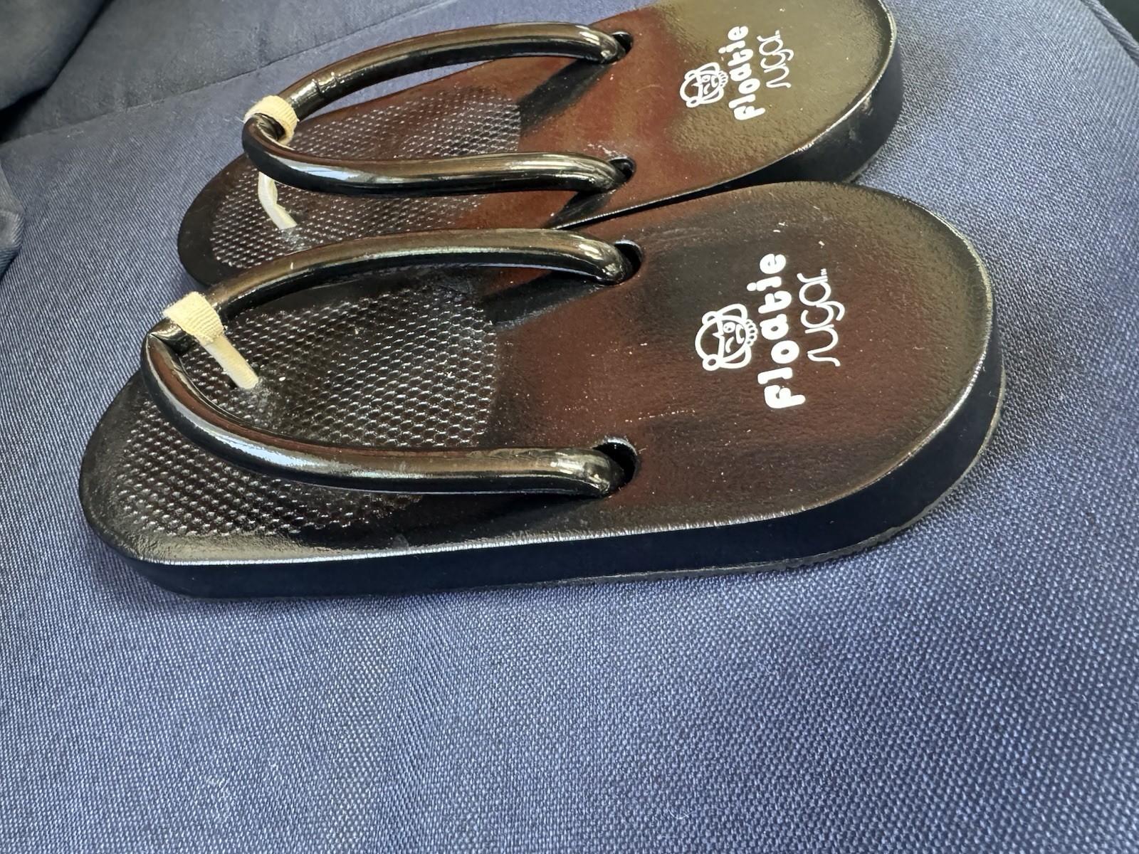 Vintage Sugar Floatie Black Flip Flops Women’s Size 9? Foam Sandals Y2K Rare