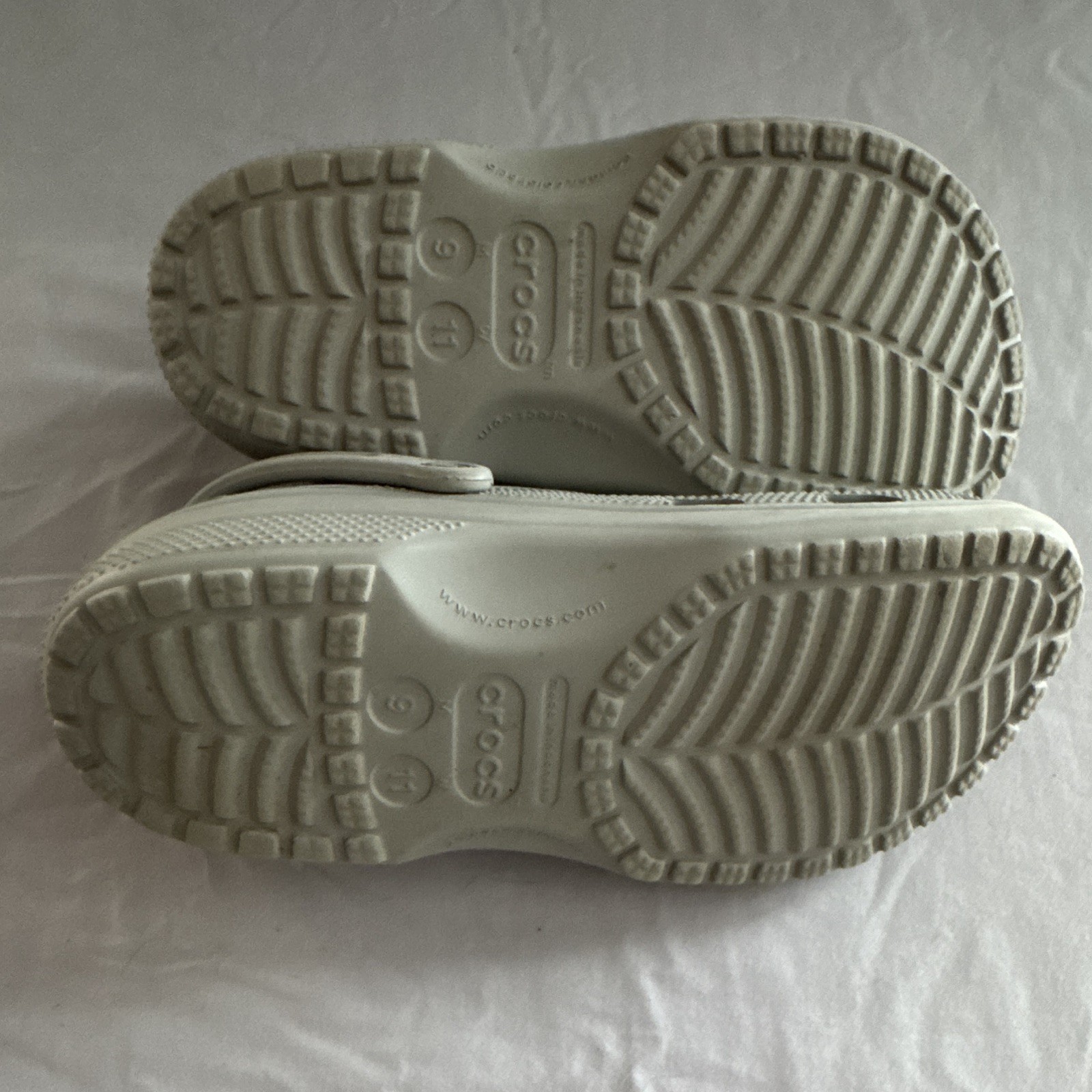 Crocs Classic Clog Sandal Gray Unisex 9 Men’s/11 Woman