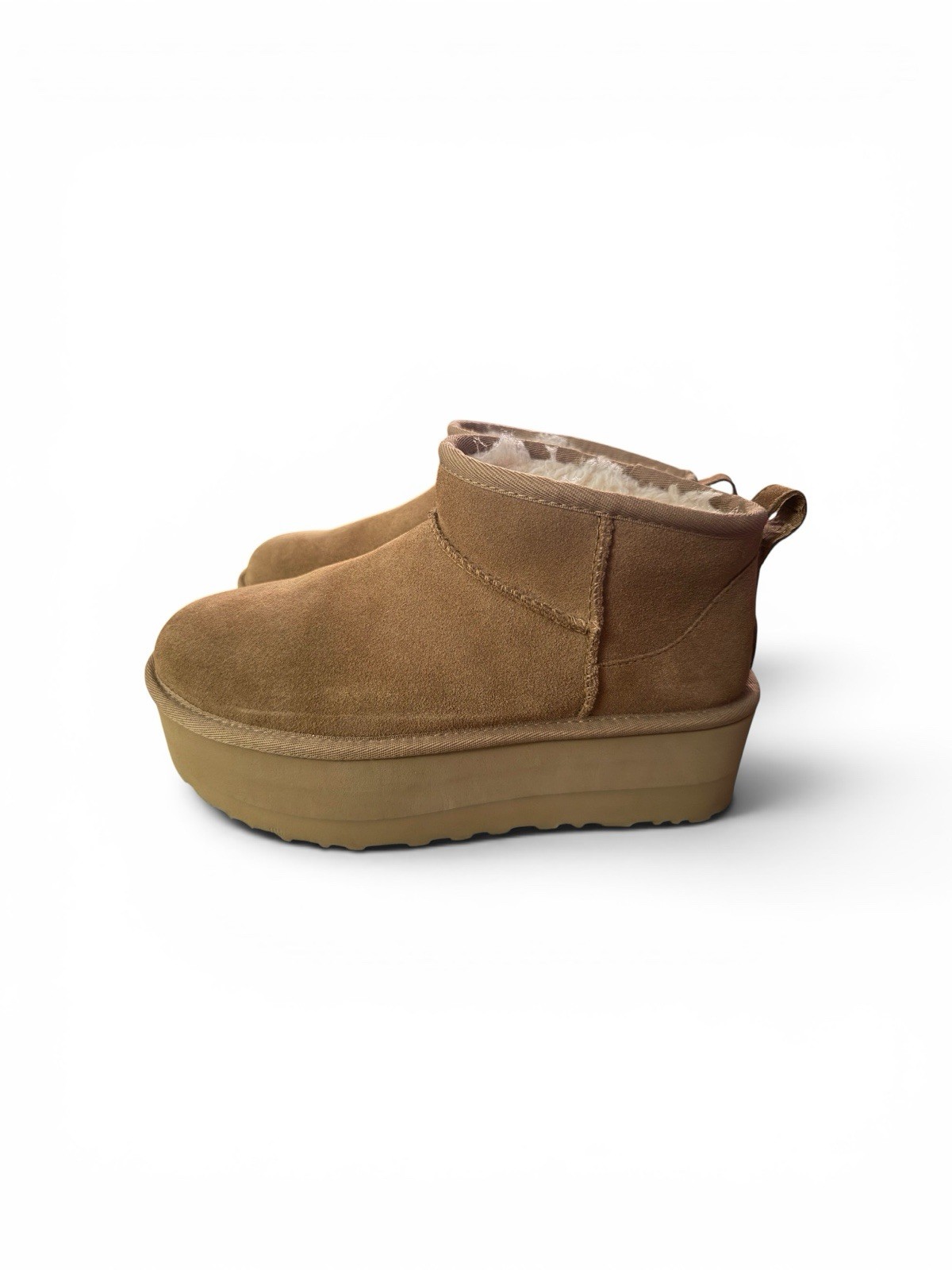 UGG Women’s Classic Ultra Mini Platform – Chestnut (1135092) Size 8 Women’s
