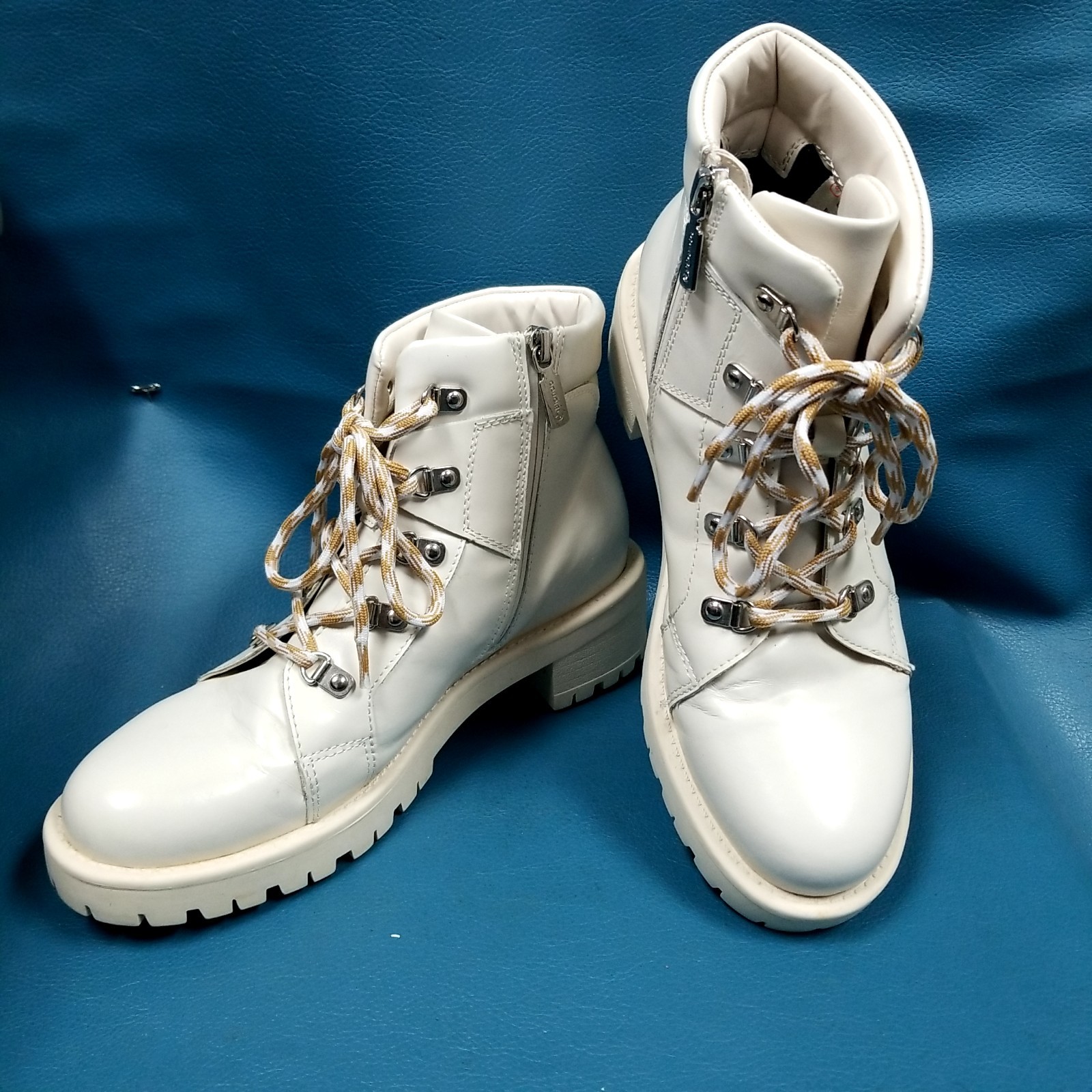 Blondo Off white Zip Lace Up Waterproof Women’s Combat Boots SZ 8.5M