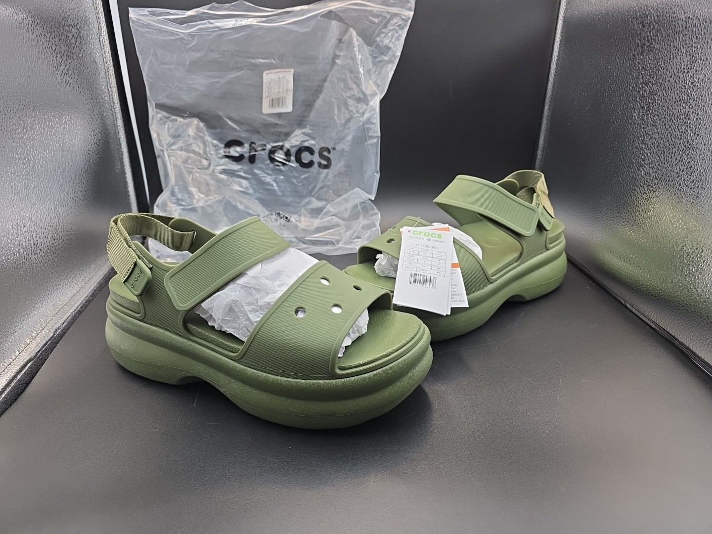 Crocs Soho Y Strap Sandal 211755 Army Green Women’s Size 11 NWT