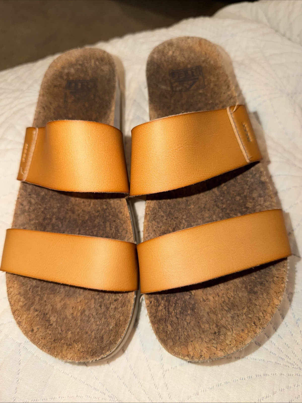 REEF Women’s Cushion Vista Higher Slide Natural Cork 8 Comfortable Sandals