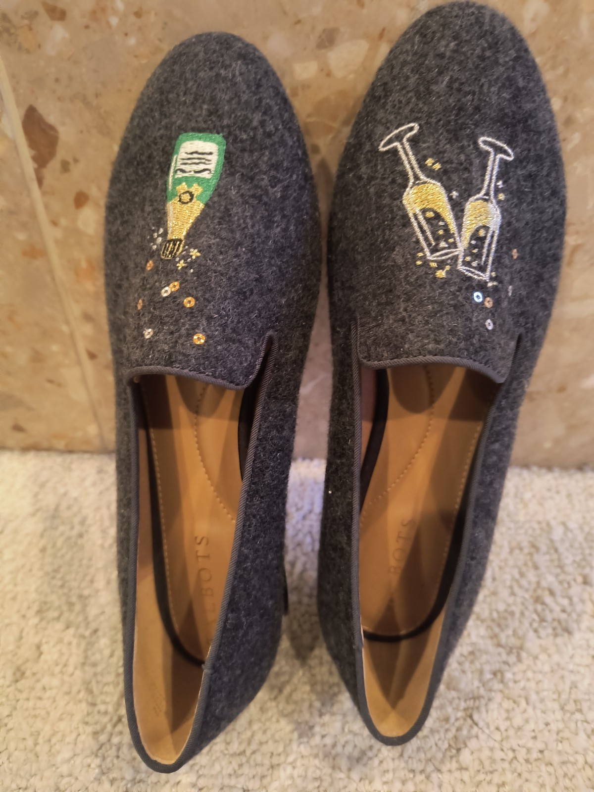 New Talbots Ryan Champagne Motif Embroidered Gray Flannel Loafers 6M
