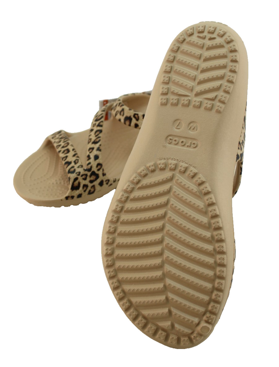 New CROCS Women’s Size 6 Kadee II Leopard Croslite Strappy Sandals