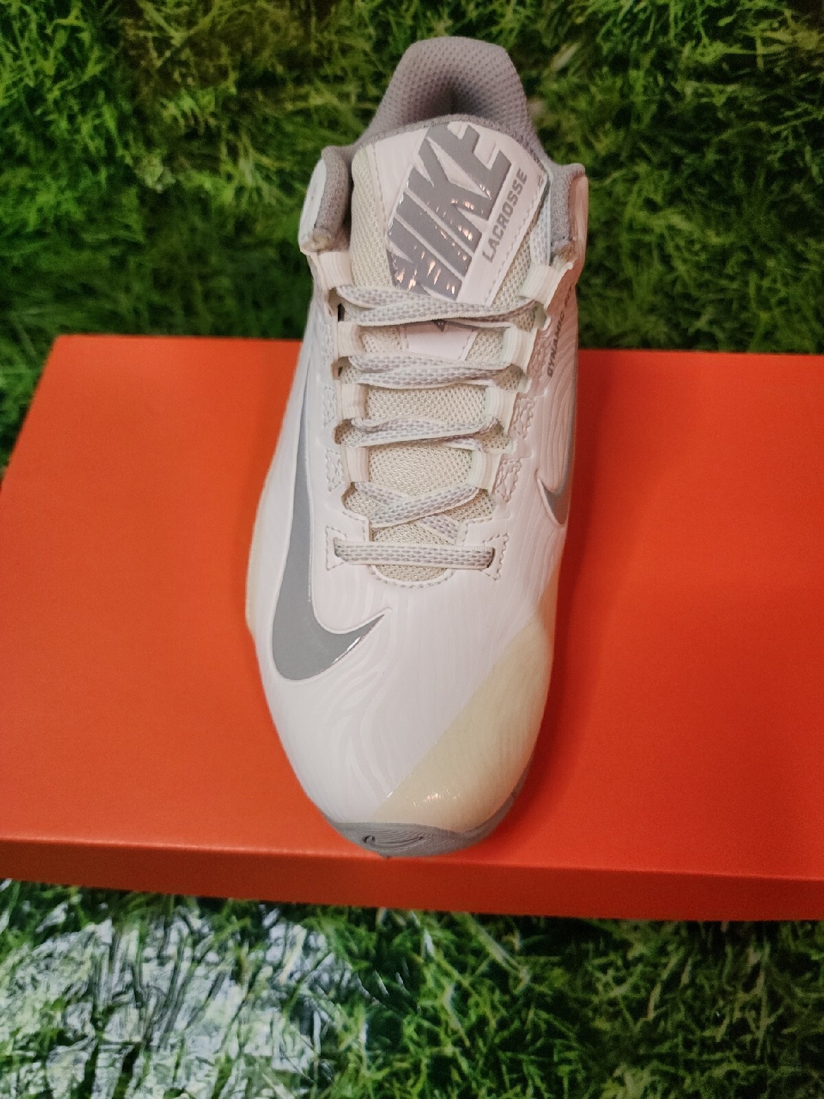 Nike LaCrosse Women’s Speedlax 5 Turf Shoes White/Wolf Grey Size 6.5