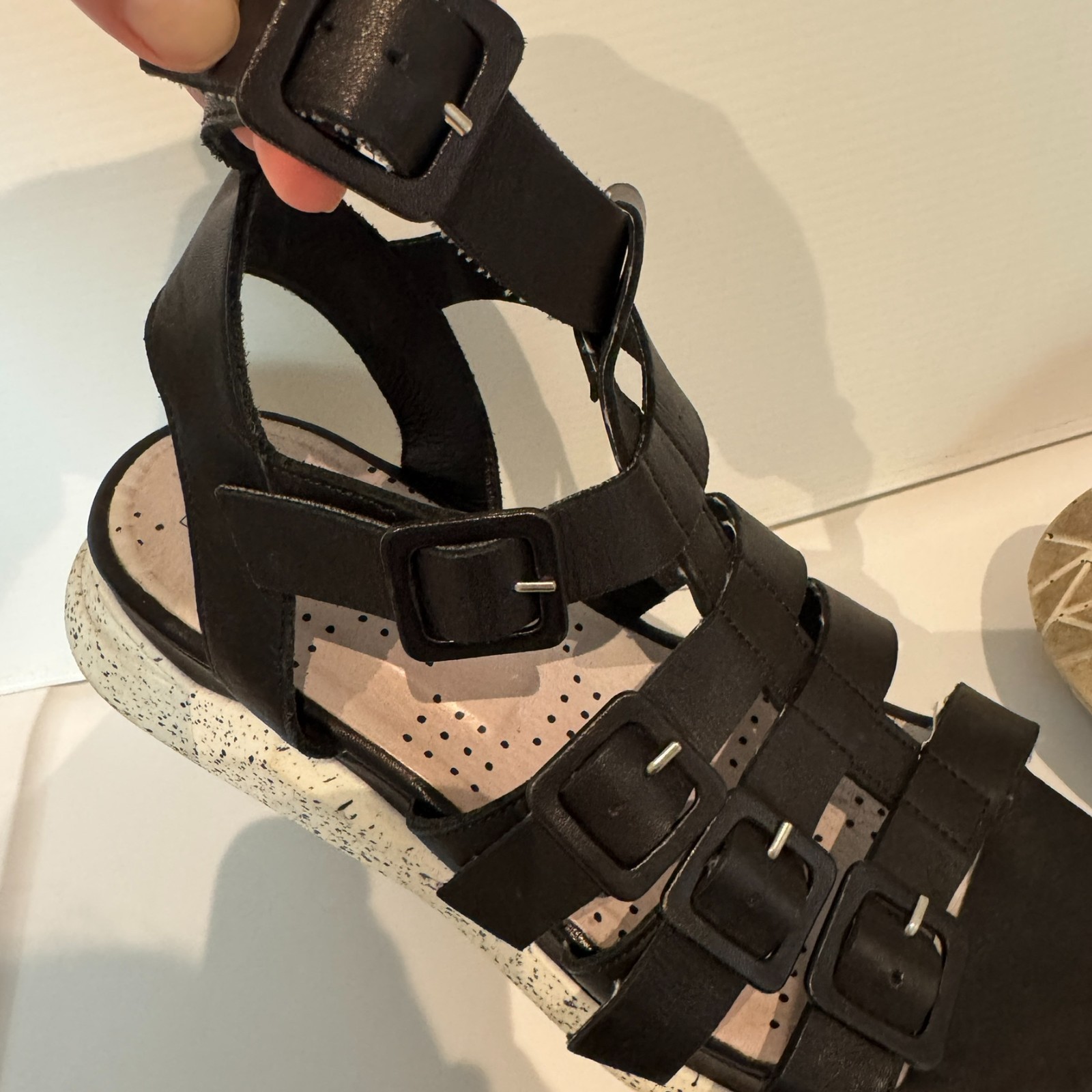 PF16 Italy Black Leather Platform Gladiator Sandals Buckle Up Size EU 41