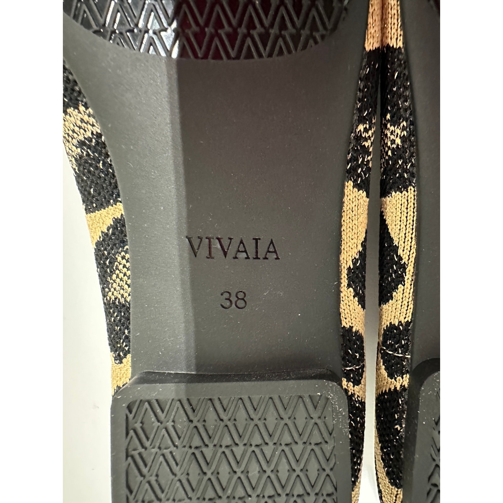 VIVAIA WOMEN’S MARGOT 2.0 FLAT SHOES METALLIC LEOPARD SIZE 38 NIB #10S