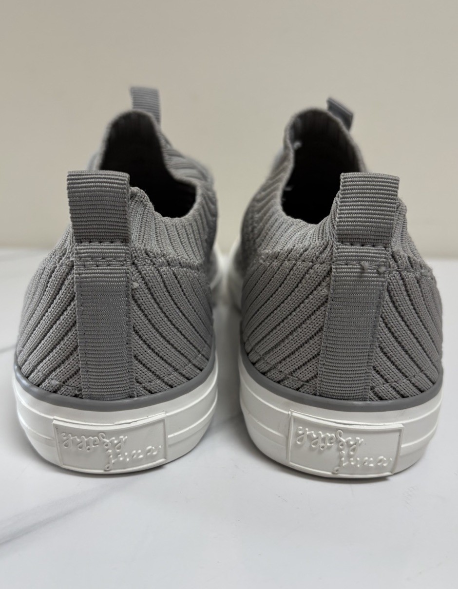 Gypsy Jazz Gray Knit Slip On Sneakers Womens Size 8.5 Low Top Casual Shoes