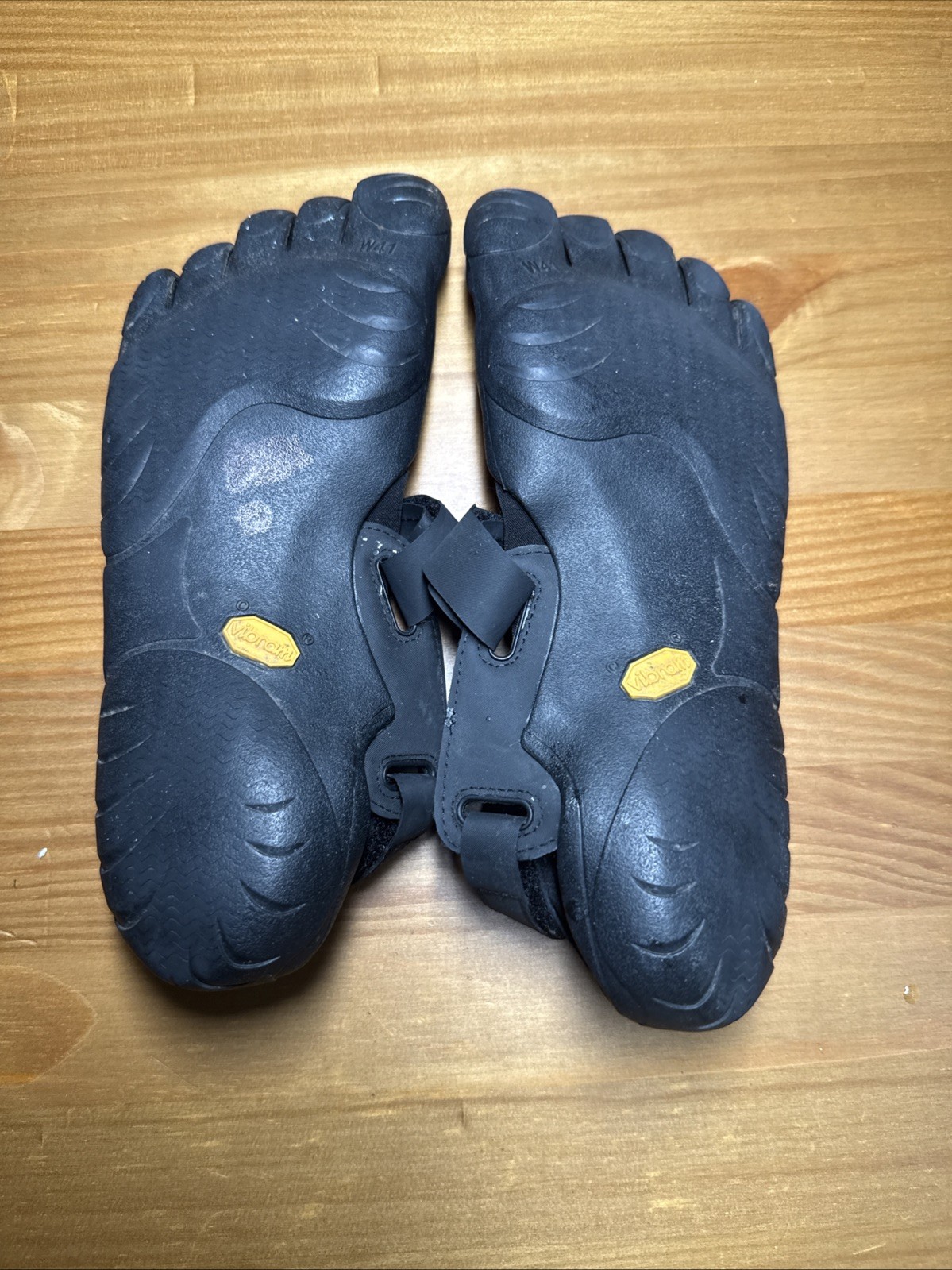 Vibram FiveFingers Women’s Barefoot Shoes Black W118 Size W 41 Size 9