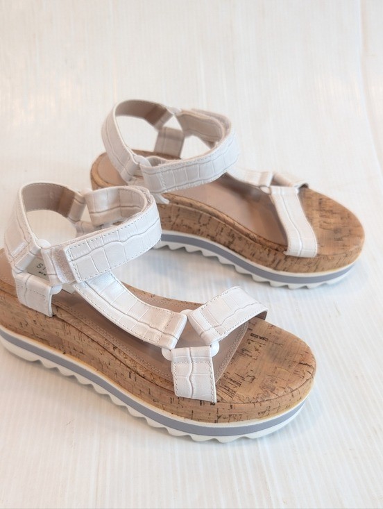 STEVEN NEW YORK Mimich Women’s White Strappy Cork Platform Sandals Size 7.5