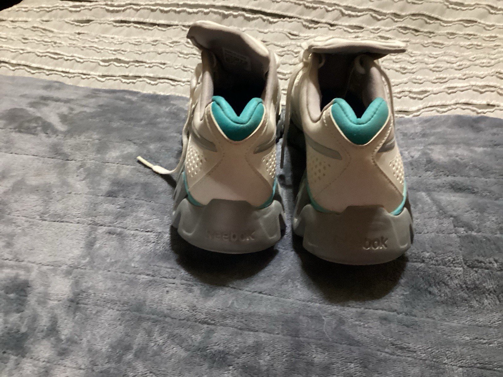 Women’s Reebok Zig Pulse Size 8, Need Insoles