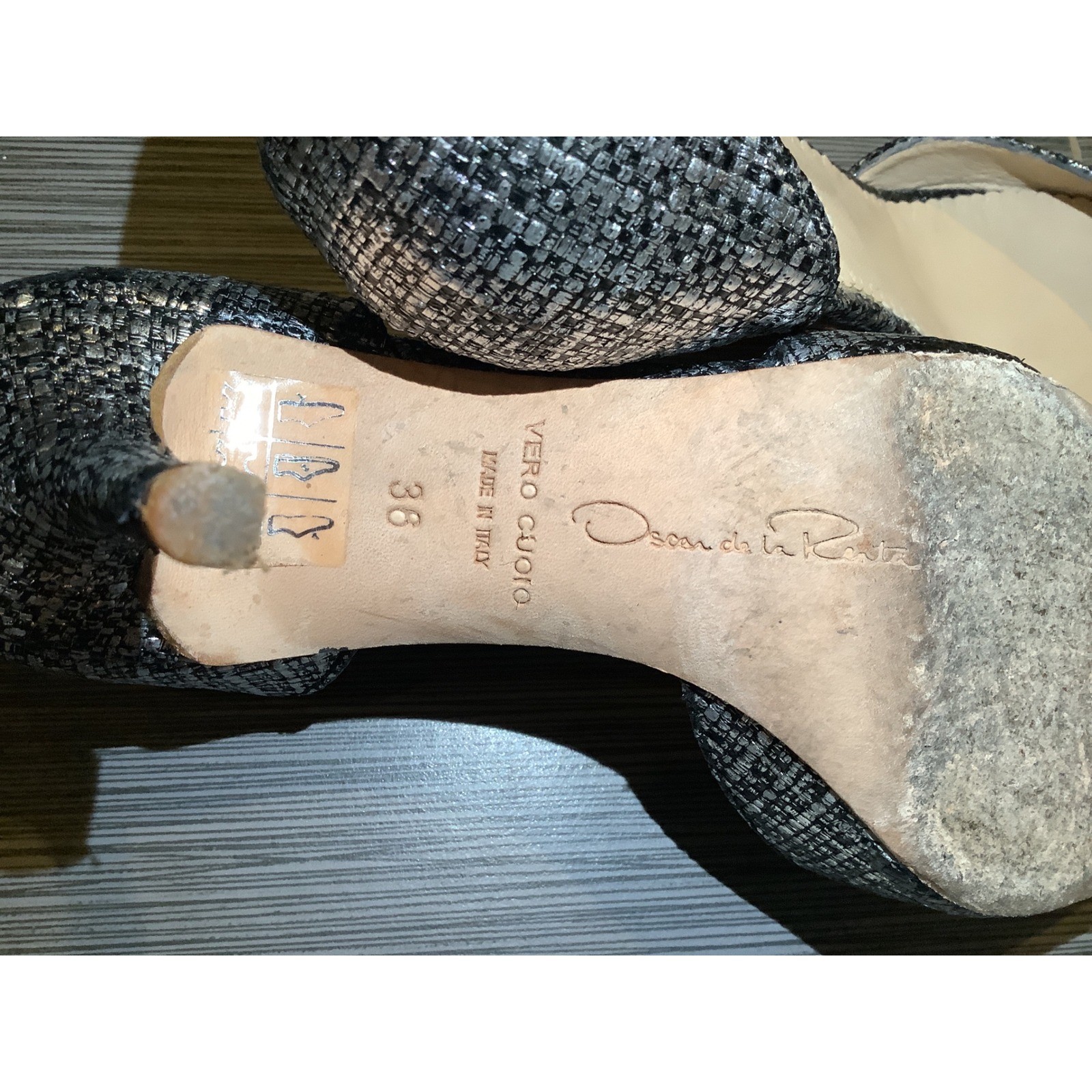 Oscar de la Renta Silver Black Metallic Beaded d’Orsay Pumps Heels Size 38 Italy