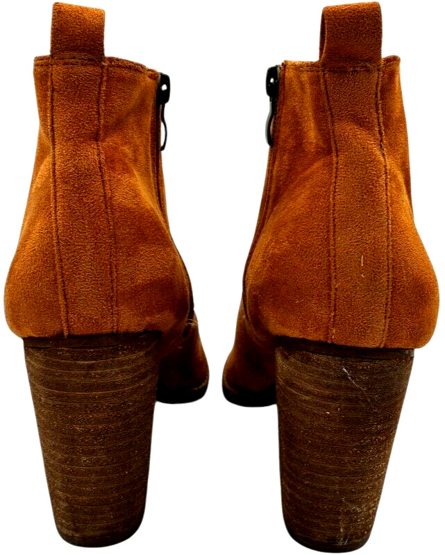 beast fashion women’s camel suede 3.5 in heeled zip-up booties size 8.5 – EUC