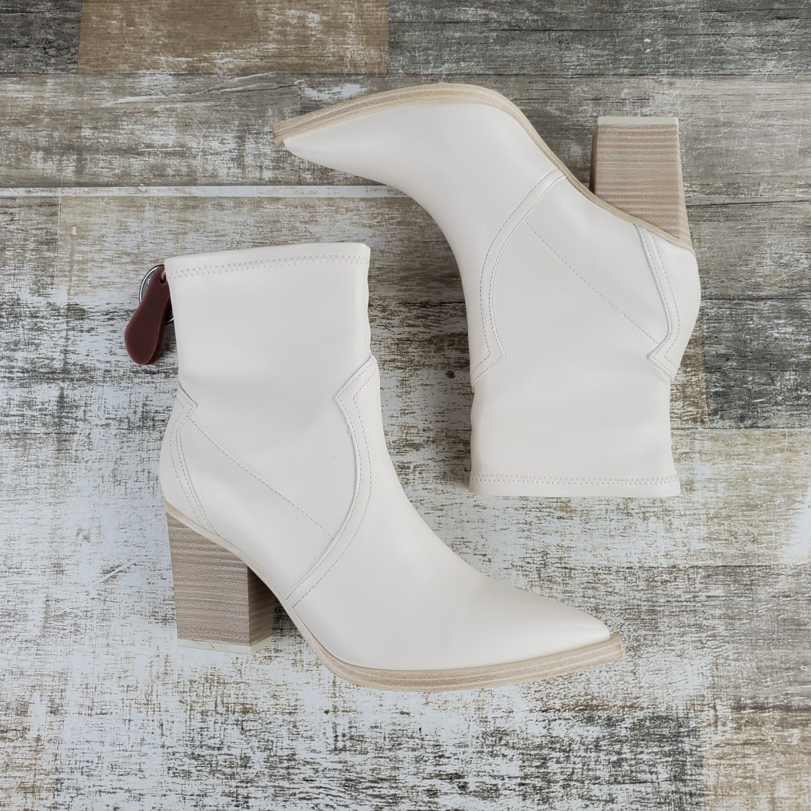 MIA Rachell Womens Bootie Sz 8.5 M Comfort Bone Block Heel Pointed Toe Pull On