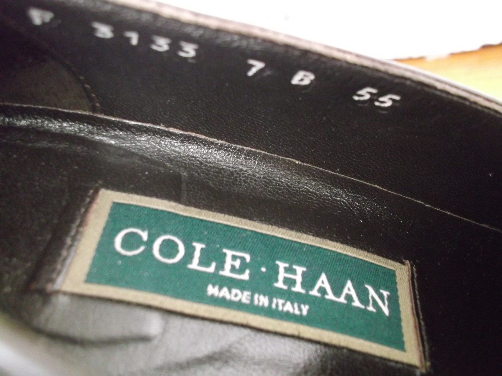 COLE HAAN Italy Women’s Sz. 7 B/ 2.75in high Chocolate Leather Pump Dress Heels