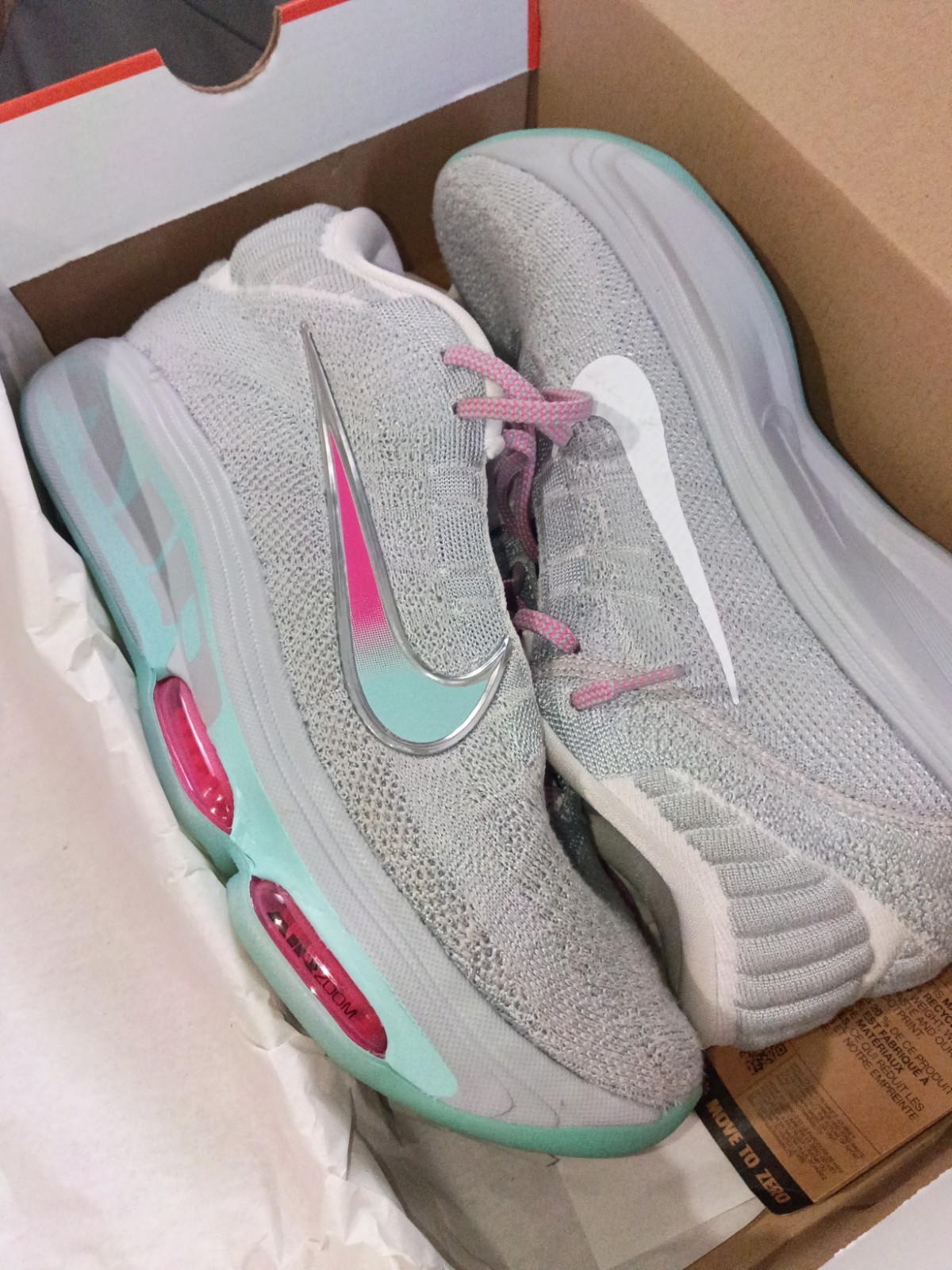 Nike Hustle GT3 Knit Low Top Sneakers Gray Pink Laces Mint Sole New Box