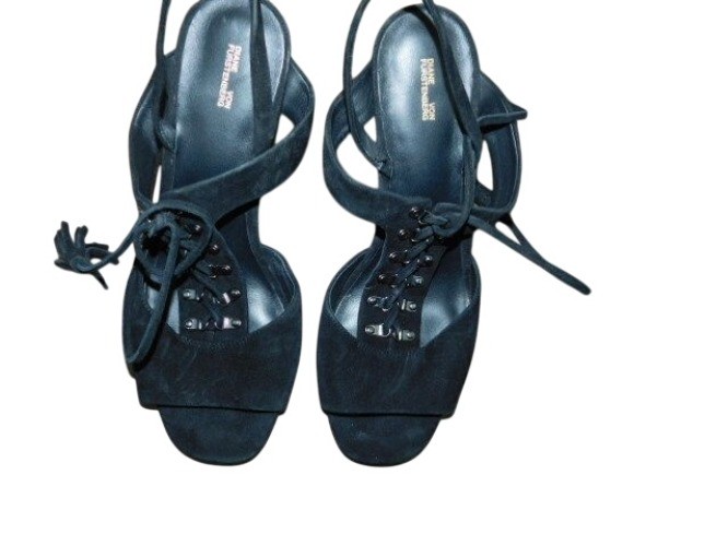 Diane Von Furstenberg Size 9.5M Black Suede Tassle Tie Designer Heels NWT