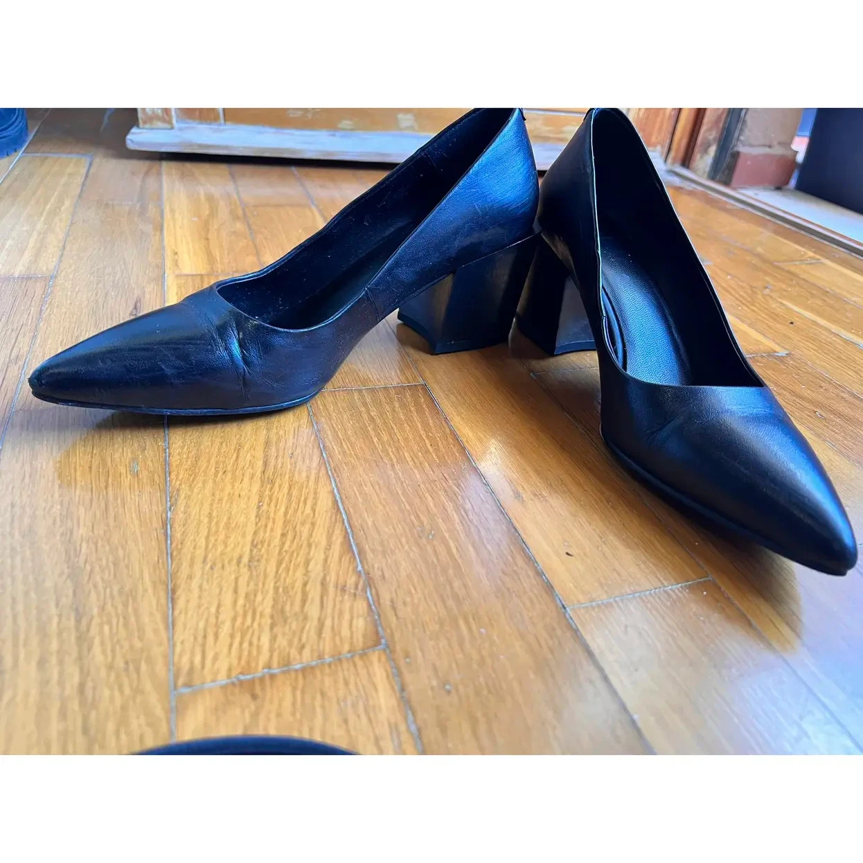 Vagabond Women’s Black Leather Pointed-Toe Pumps EU 36 Sculpted Block Heel