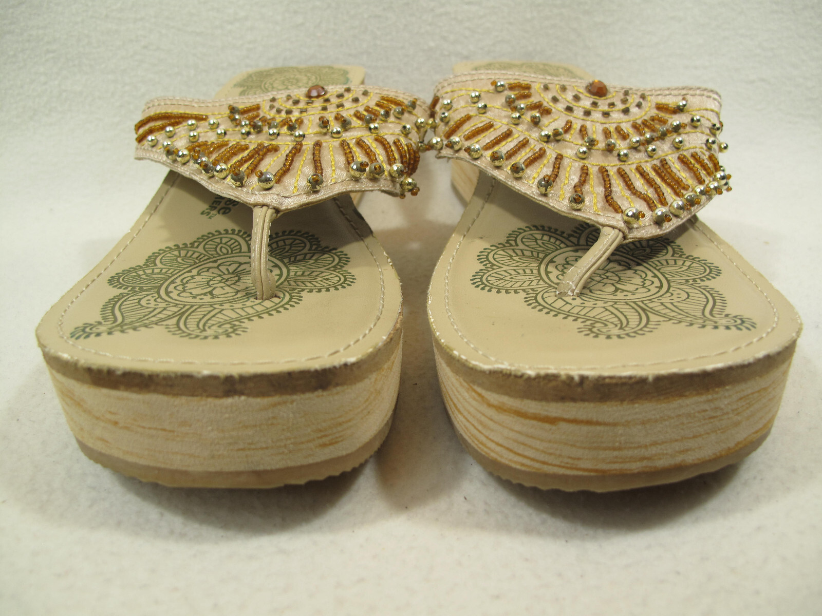 Skechers USA~Women’s Somethin’ Else Jaunt~Beaded~Wedge~Thong~Sandal~ Size 10.5