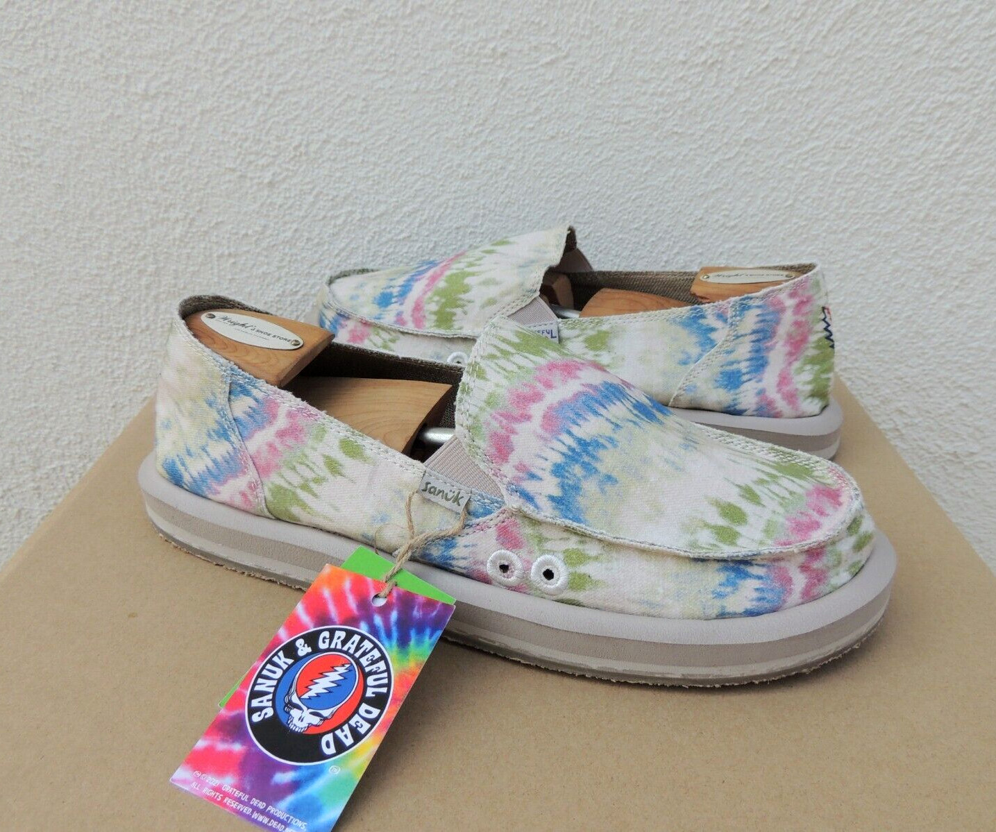 SANUK TIE DYE DONNA ST X GRATEFUL DEAD SIDEWALK SURFER SHOES, WOMEN US 6/ 37 NWT