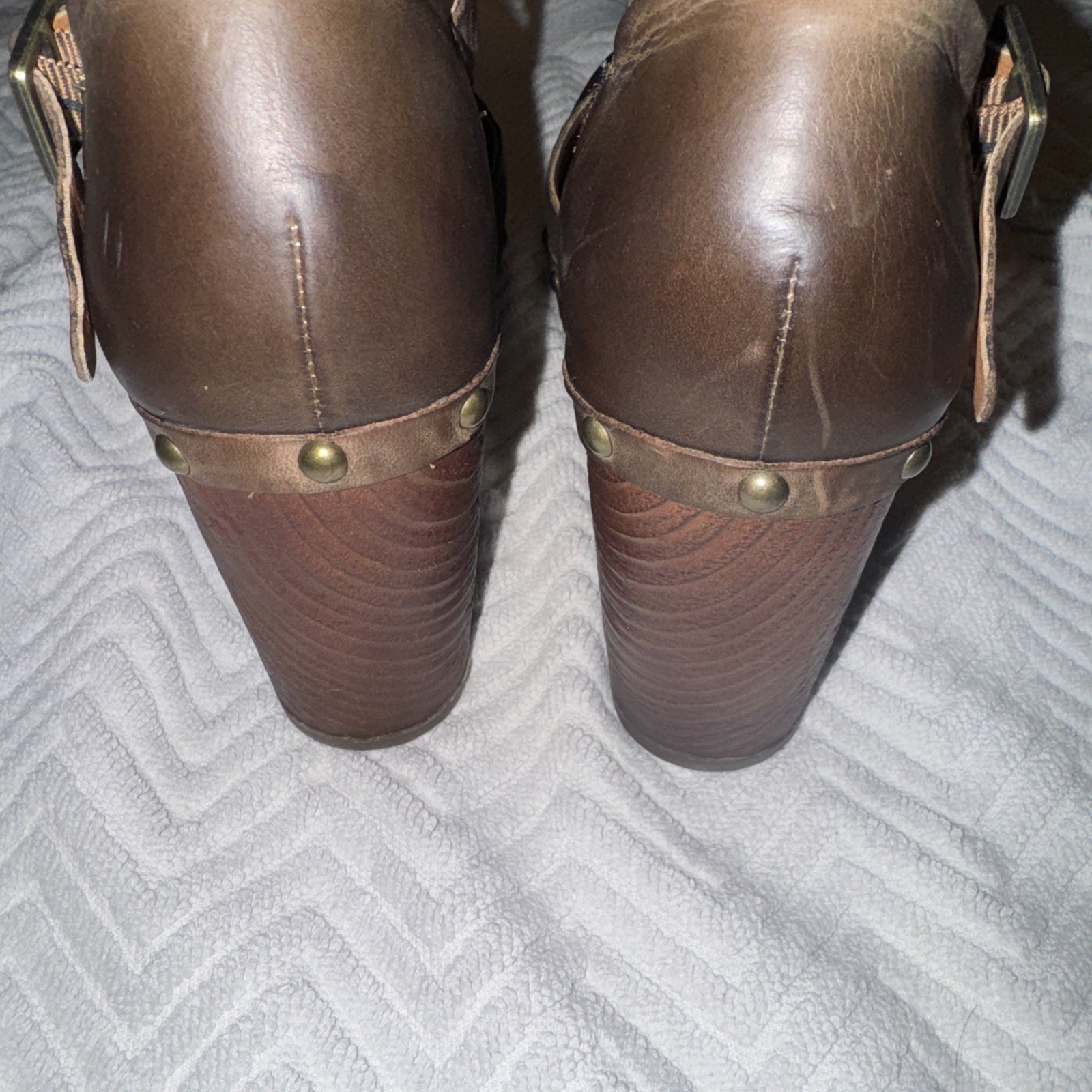 Korks Evah Clog Chunky Wood Heel Mushroom Brown Leather Studded Strap Y2K Sz 8