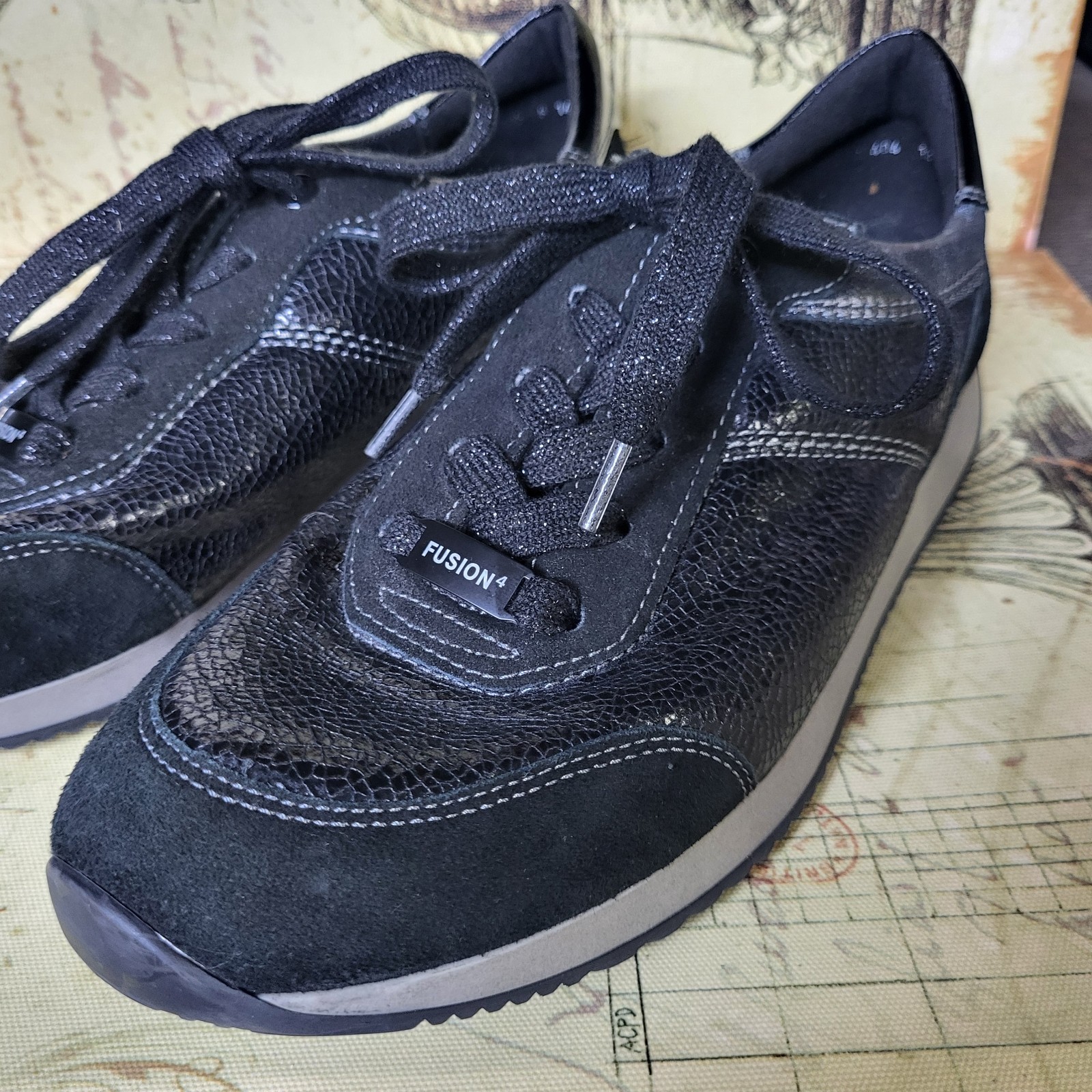 Sz 9 ARA Women’s Fusion 4 Lana’ Lace Up Sneaker Black Iron Combo Comfort Shoes