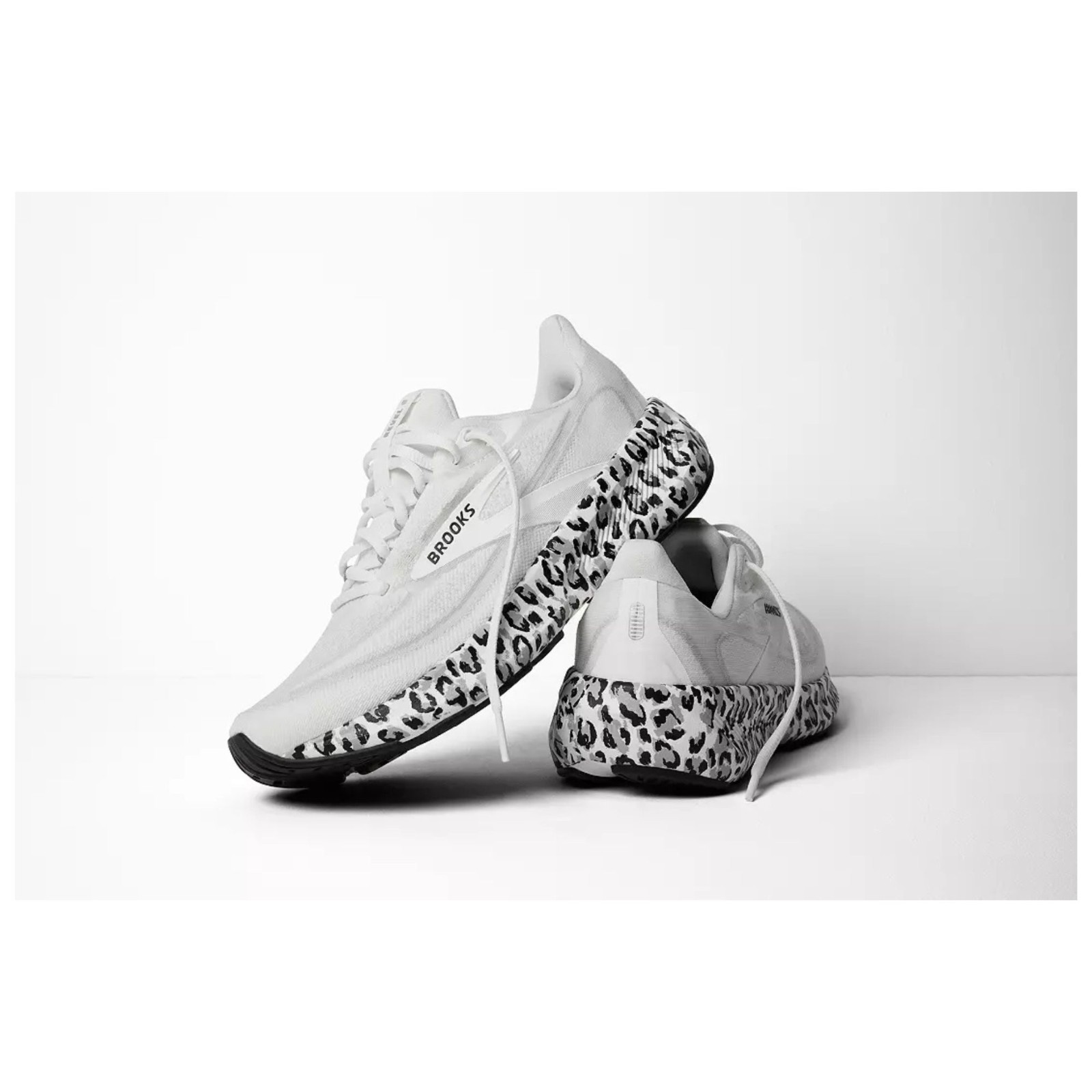 Brooks Women’s Revel 9 Running Shoes – White/Ultimate Grey/Black – Medium/B