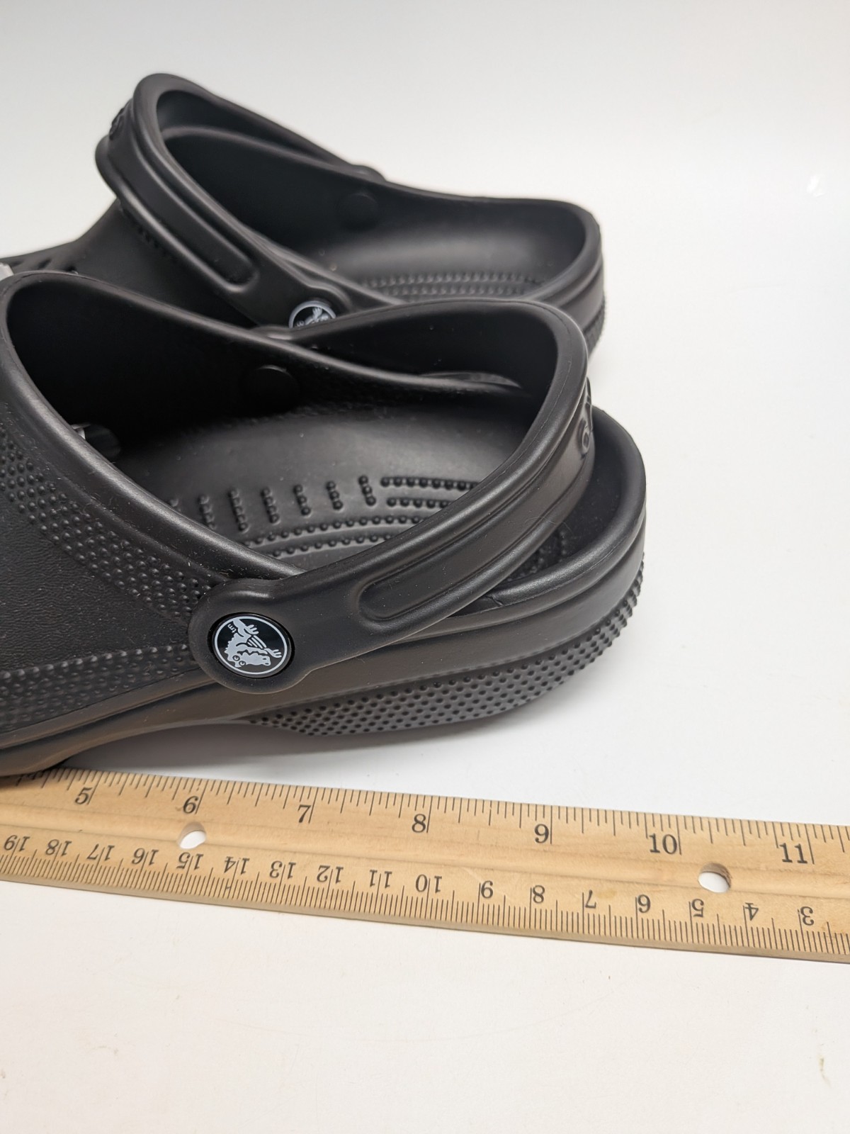 Crocs Classic Clogs – Black Womens 5 Mens 7 NWT 10001-001 Indonesia