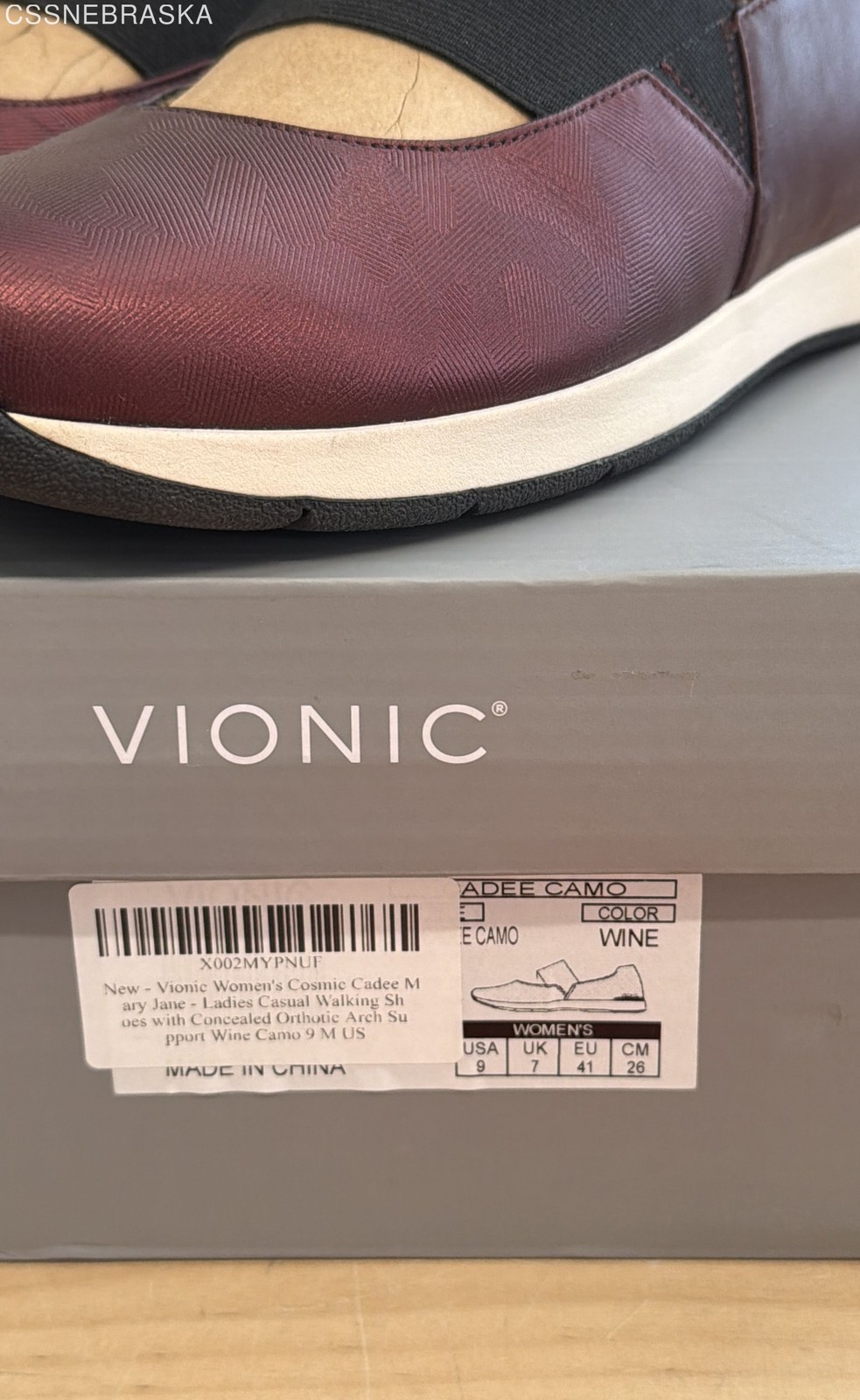 Vionic Cosmic Cadee Wine Camo Mary Jane Walking Shoes Size 9