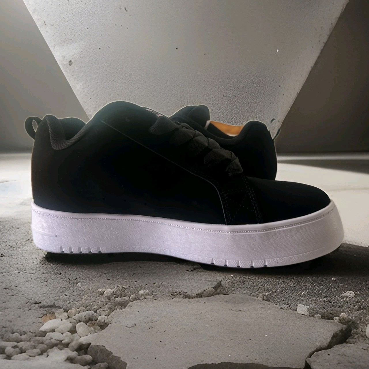 Women’s DC Court Graffik Platform Skate Shoes – Black/Lavender/Light Grey