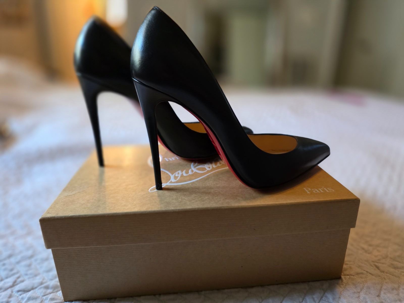Christian Louboutin Size 39 PIGALLE FOLLIES 100 NAPPA SHINY Black Pointed Toe