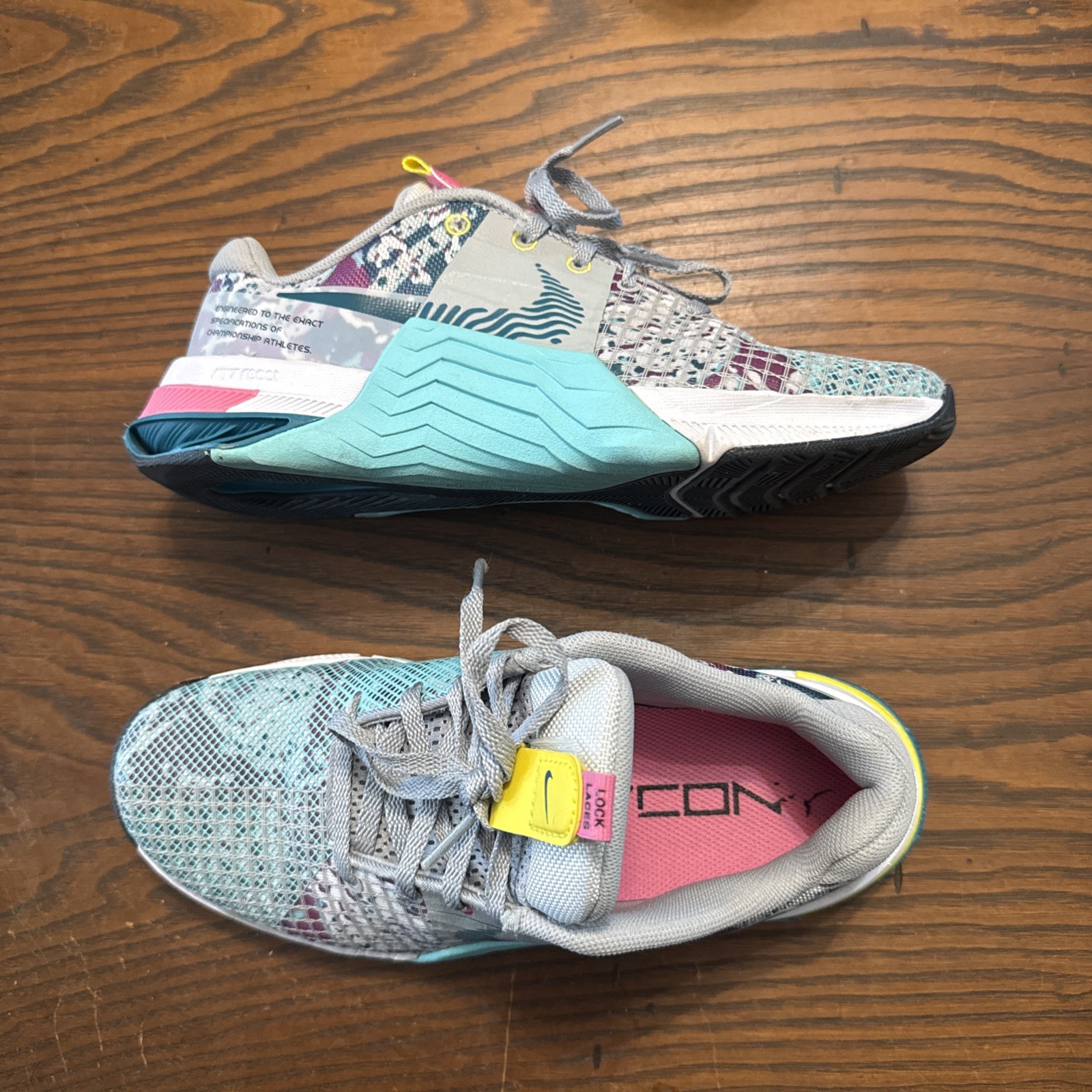 Size 8 – Nike React Metcon Hyperlift Graffiti Graphics Lace Up Sneakers Good Con