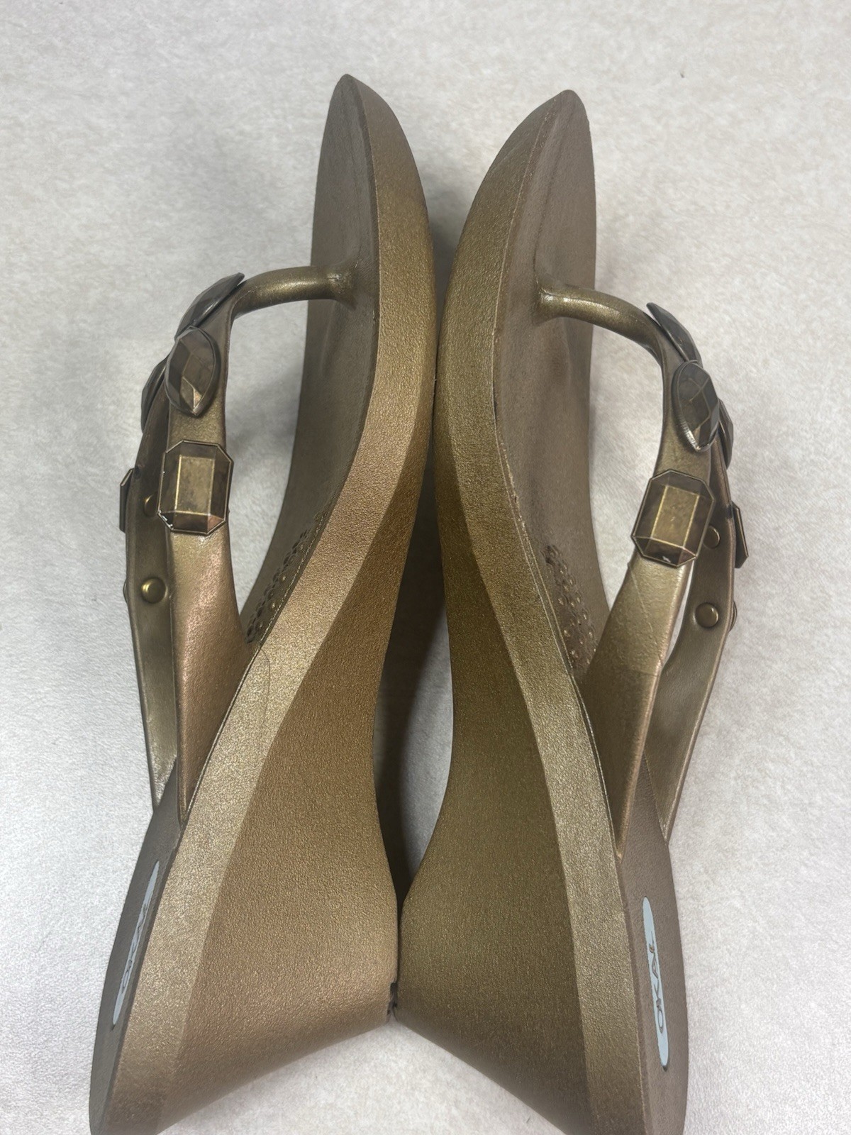 Oka B Alexa Jeweled Wedge Sandal Bronze Metallic Heel Flip Flop Womens S 25036