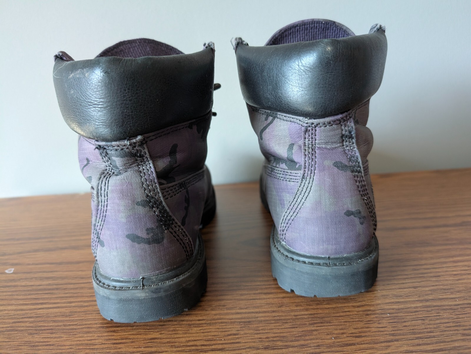 Timberland A25E3 Women’s Premium Fabric Black Purple Insulated Camo Boots Size 7