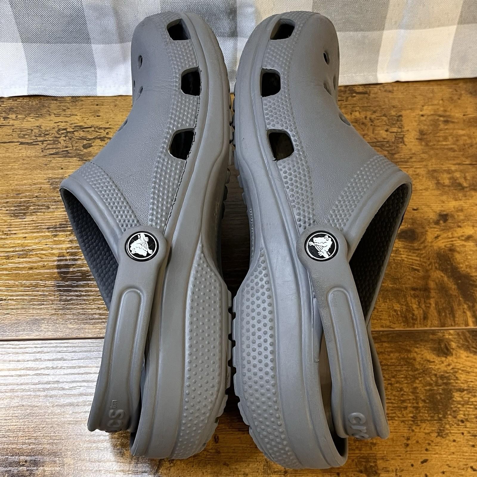Gray CROCS Classic Band Sandals Men’s Size 7 / Women’s Size 9 Vented