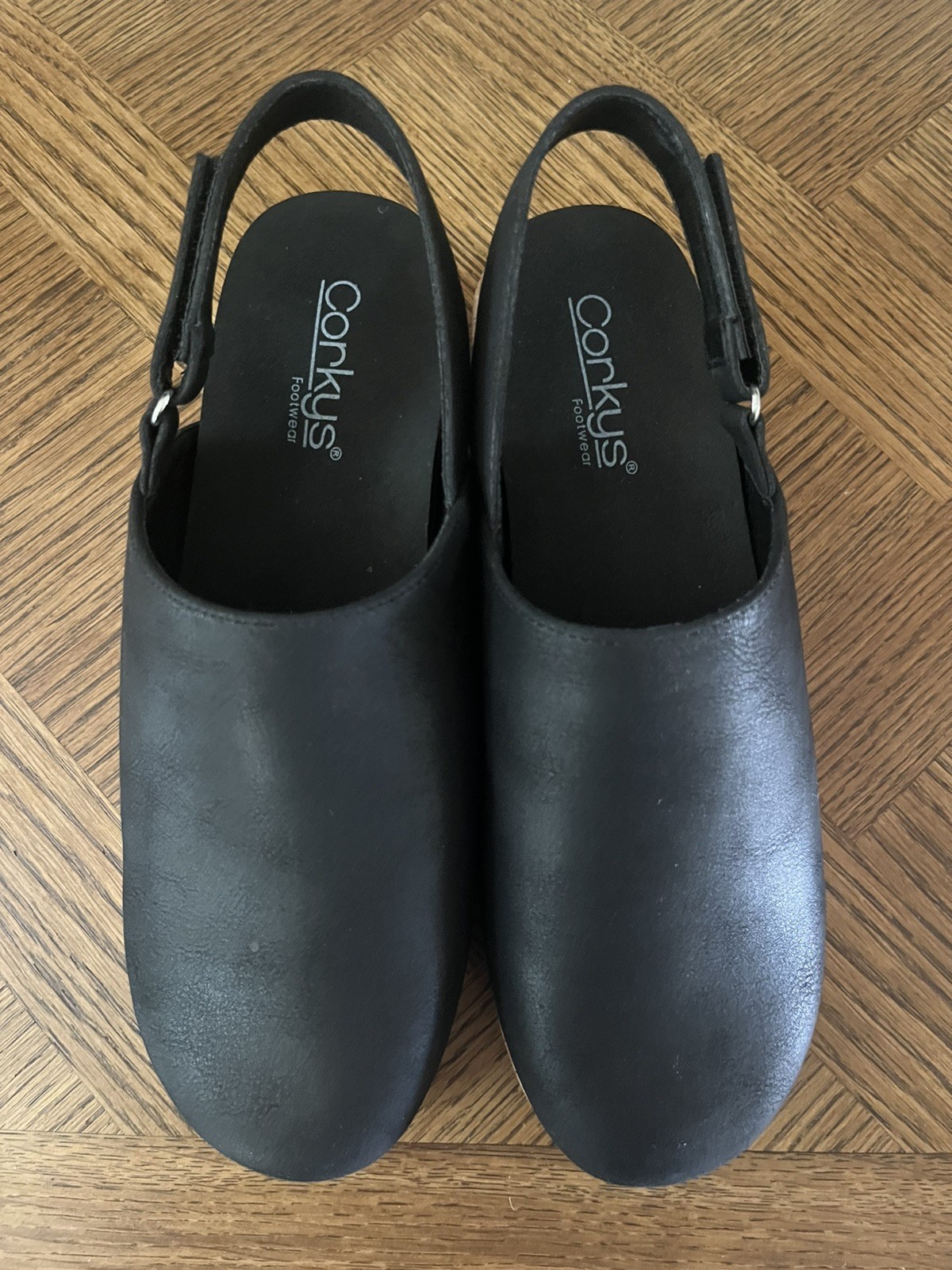 NIB! Corky’s Low Temps Black Clogs – Size 8