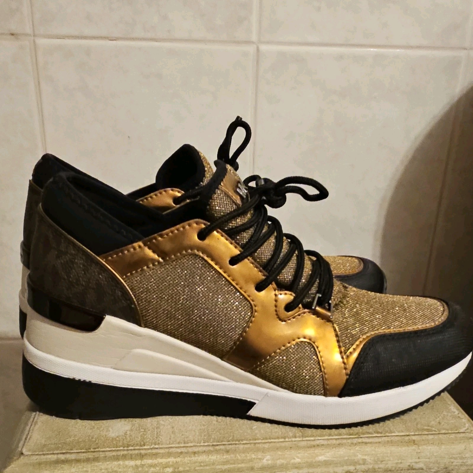 Michael Kors Gold Brown White Low Top Mesh Lace Up Athletic Sneakers Women’s