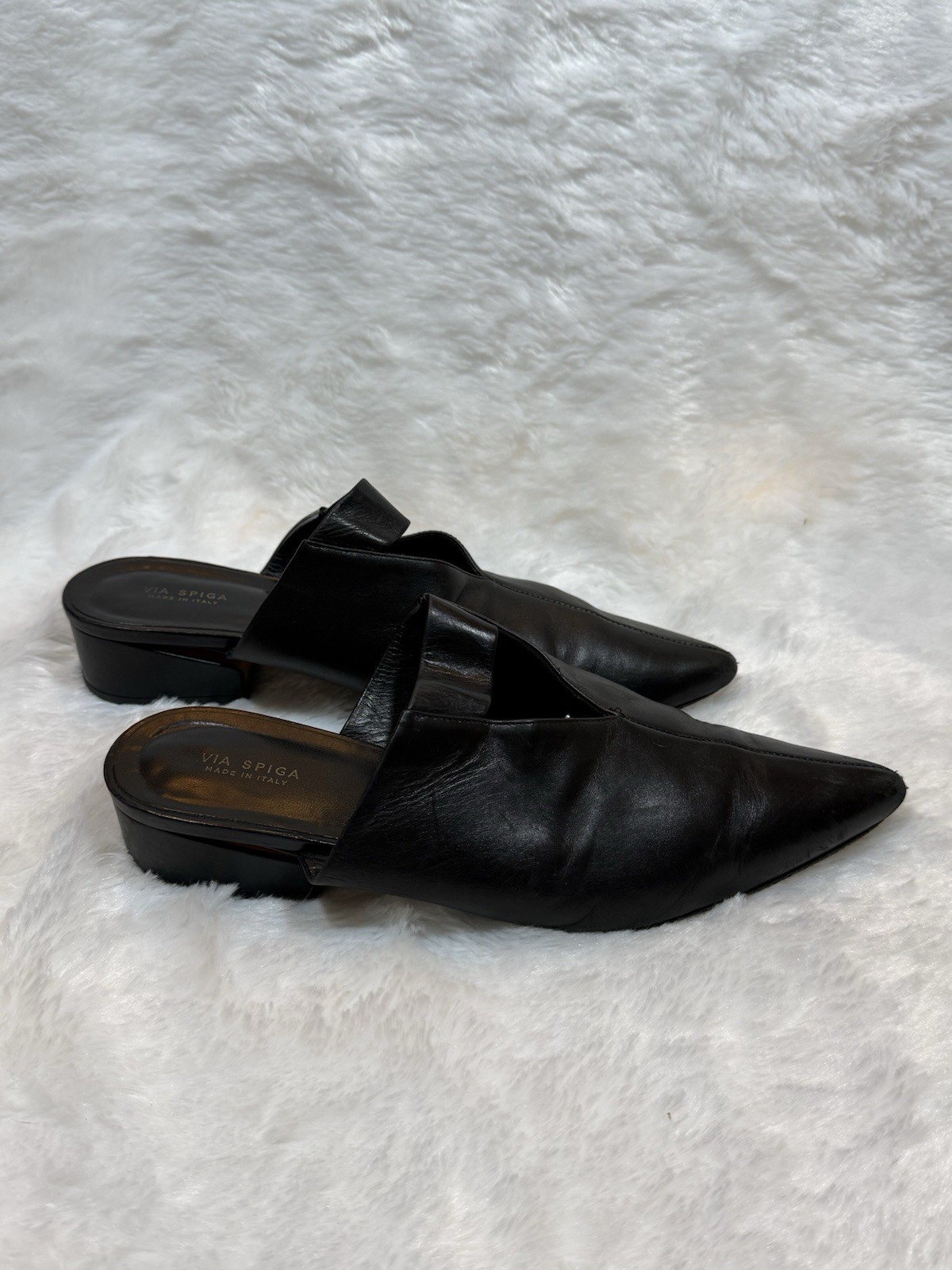 Via Spiga Women’s Leather Mule Black Size 7.5 Made In Italy 1.5 Heel. Pre-Owned