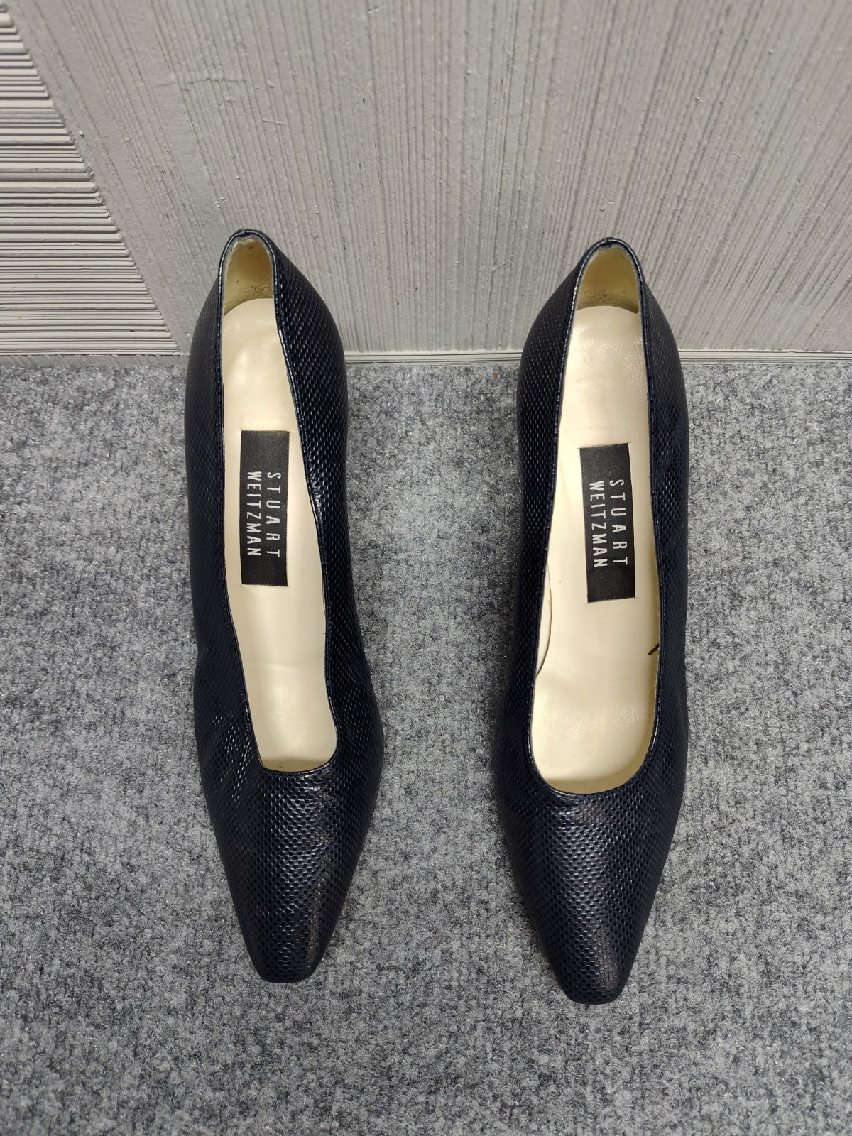 Stuart Weitzman Women Pump Shoe 8B Black Leather Slip On Formal Business Office