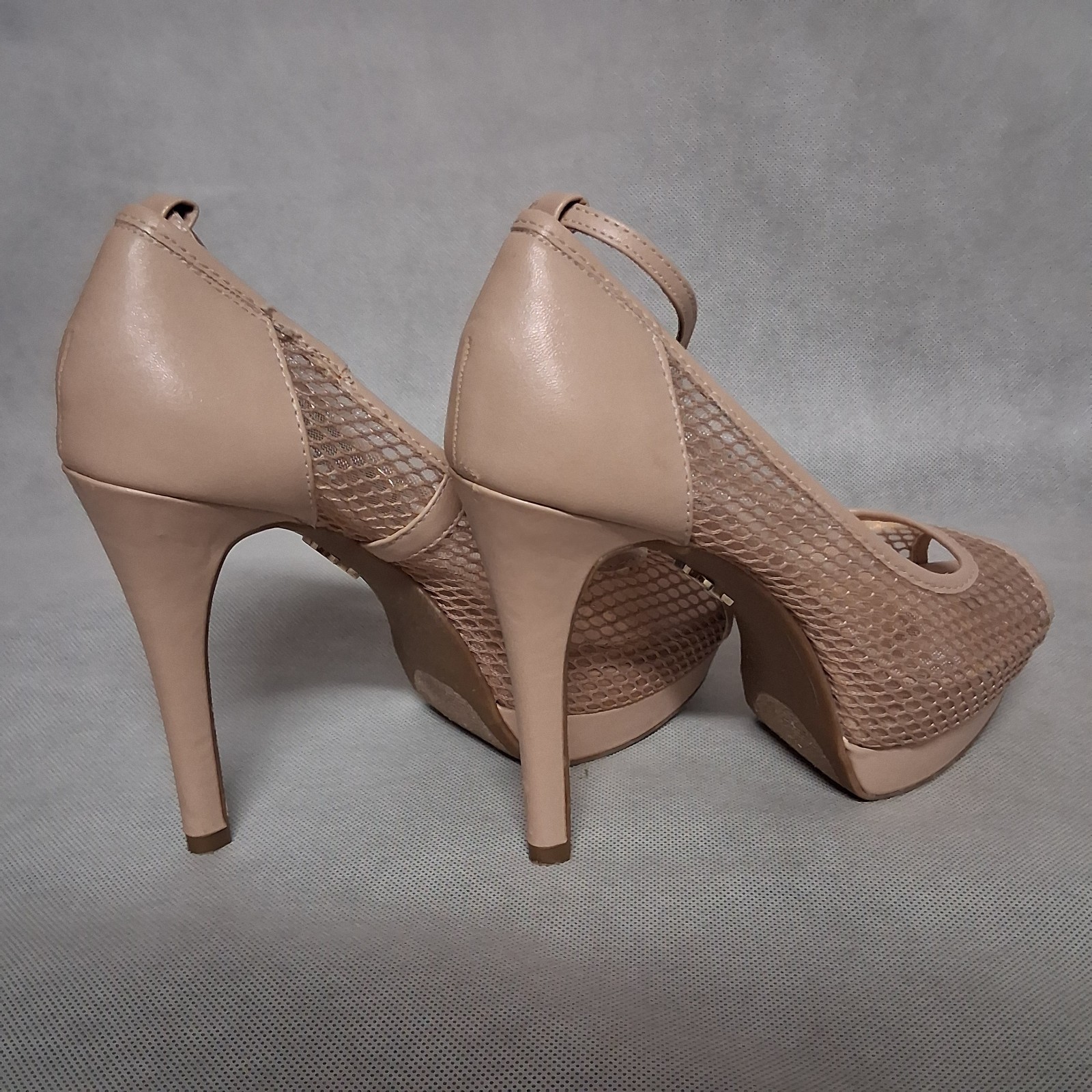 Jennifer Lopez Star Nude Peep Toe Platform Stiletto Pumps Heels 6.5 Ankle Strap