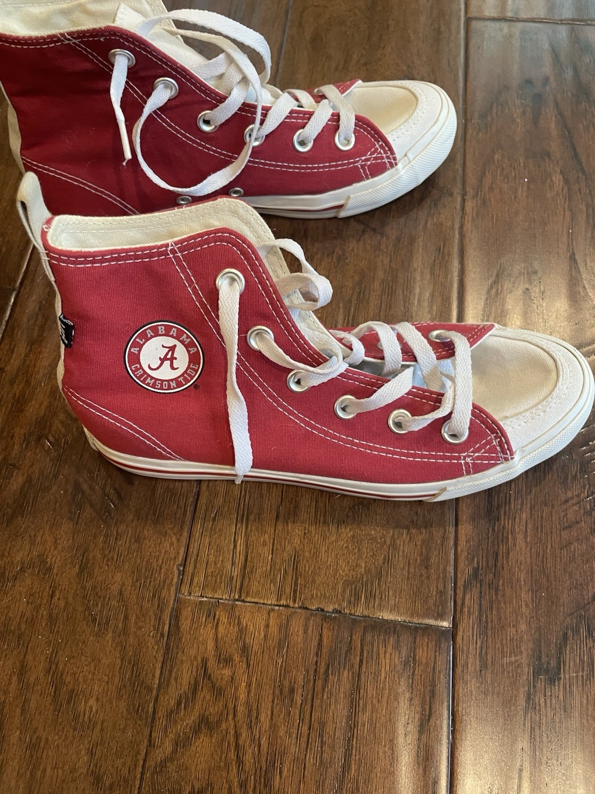 University Of Alabama Women’s Size 6 High Top Tennis Shoes Skicks