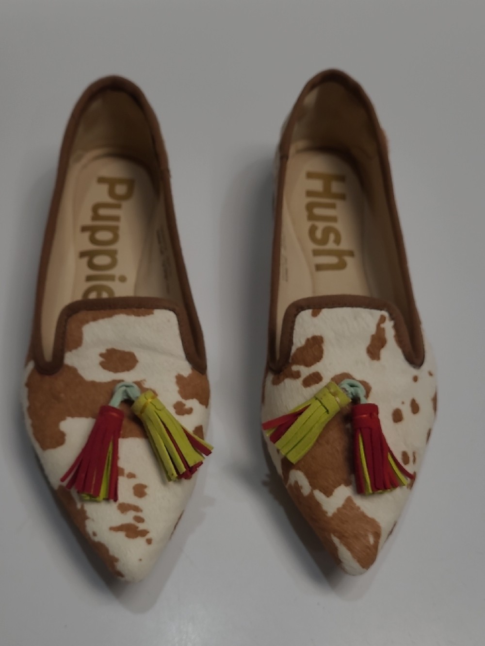 Hush Puppies Women’s Cowhide Pointed Loafers with Red & Lime Tassels Size 6.5