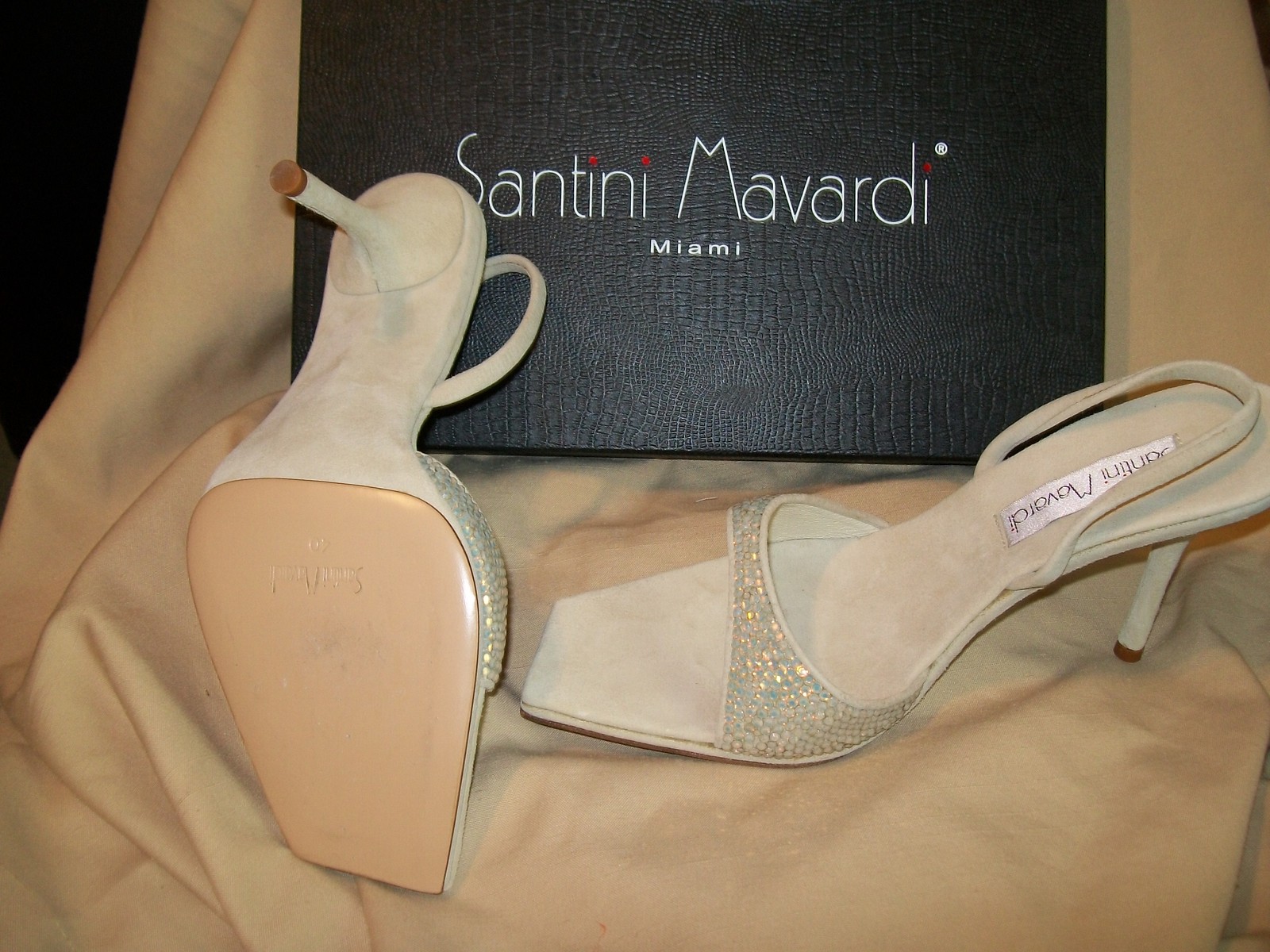 NIB Santini Mavardi Kimberly Bone Suede White Opal sandals pumps 40 10 8 medium