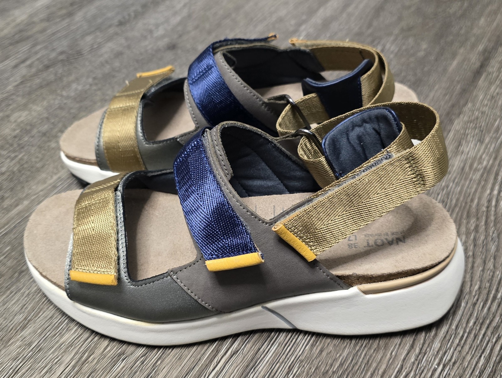 Women’s NAOT Odyssey Sterling Foggy Gray Leather Sandals EU 38 Us7
