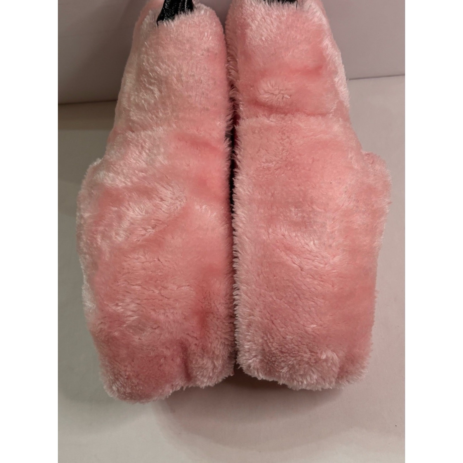H&M Pink Plush Monster Claw Slippers with Black Claws Sz 36/37