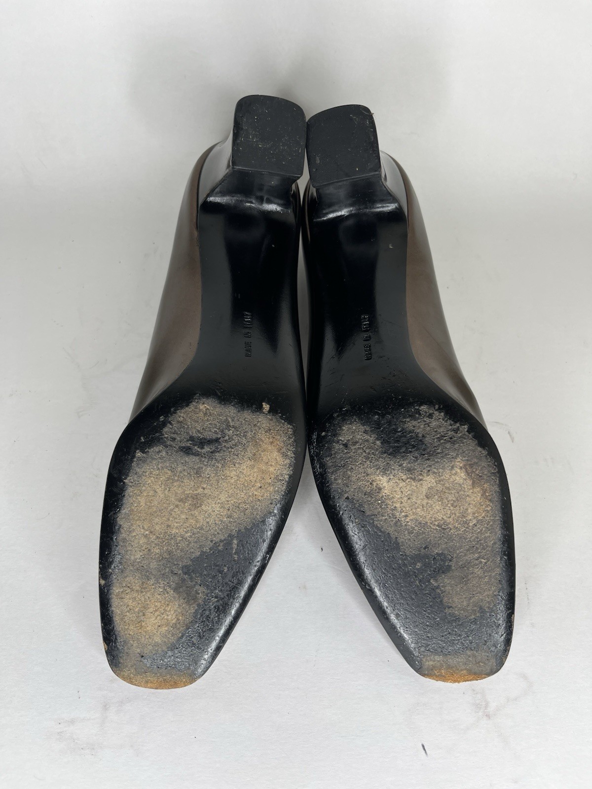 Salvatore Ferragamo Bronze Patent Leather Pumps Heels Women’s Sz 9 4A US/39.5EU