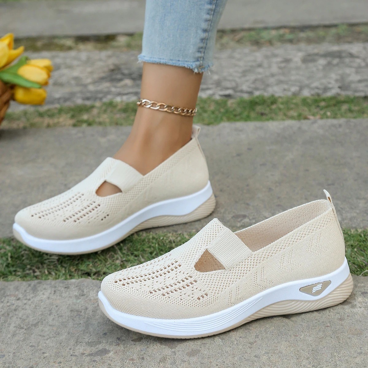 Women Mesh Flats Shoes Breathable Slip On Walking Sneakers Soft Non Slip Casual