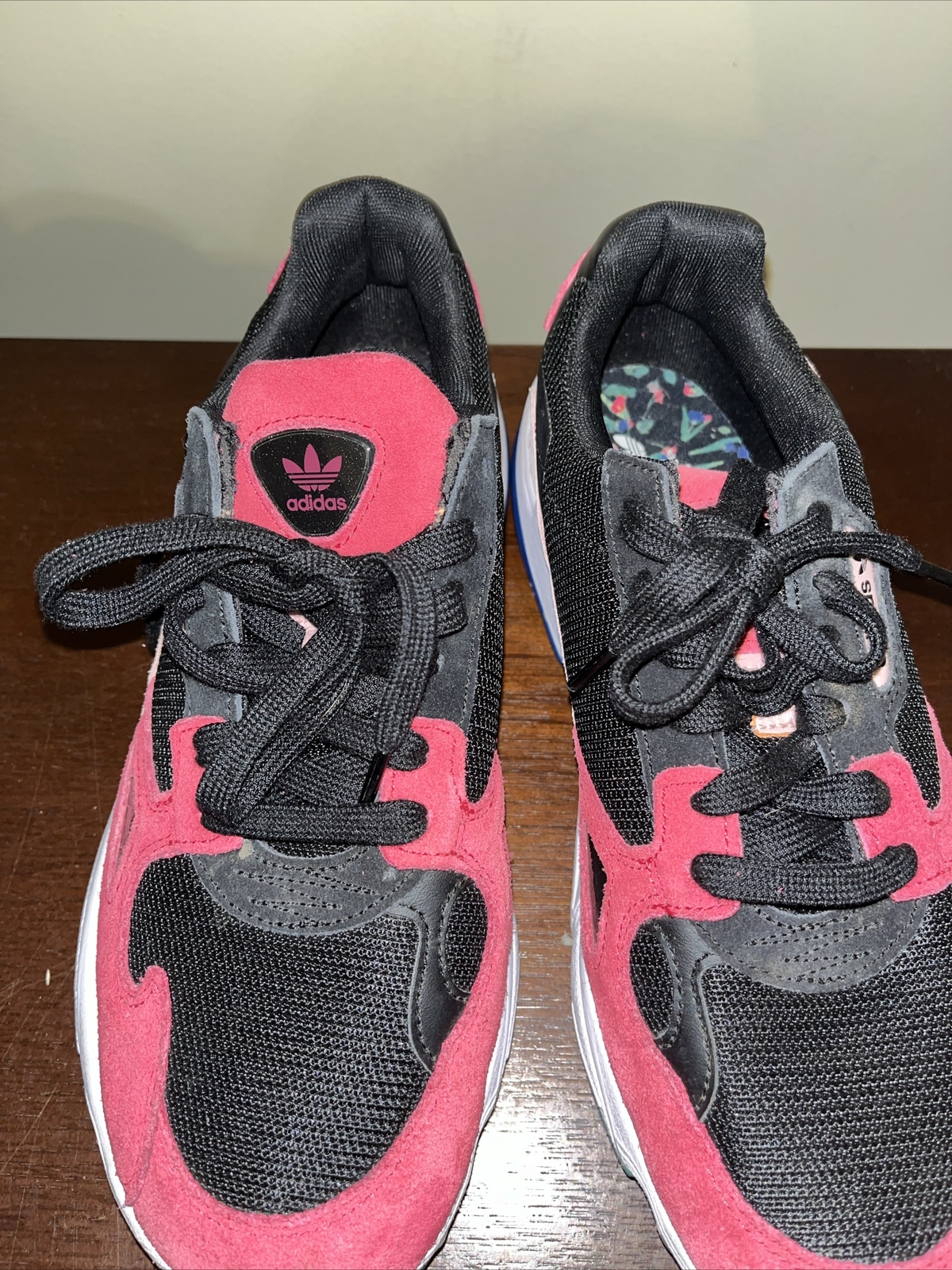 Adidas Falcon Core Black / Green / Pink / Blue / White Women’s Sz 9 Sneakers