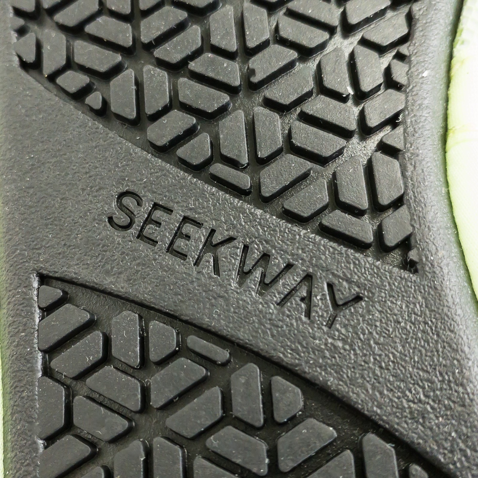 Seekway Aqau Socks Women’s Size 6 Neon Green Aqua Sock Quick Dry Swim Beach