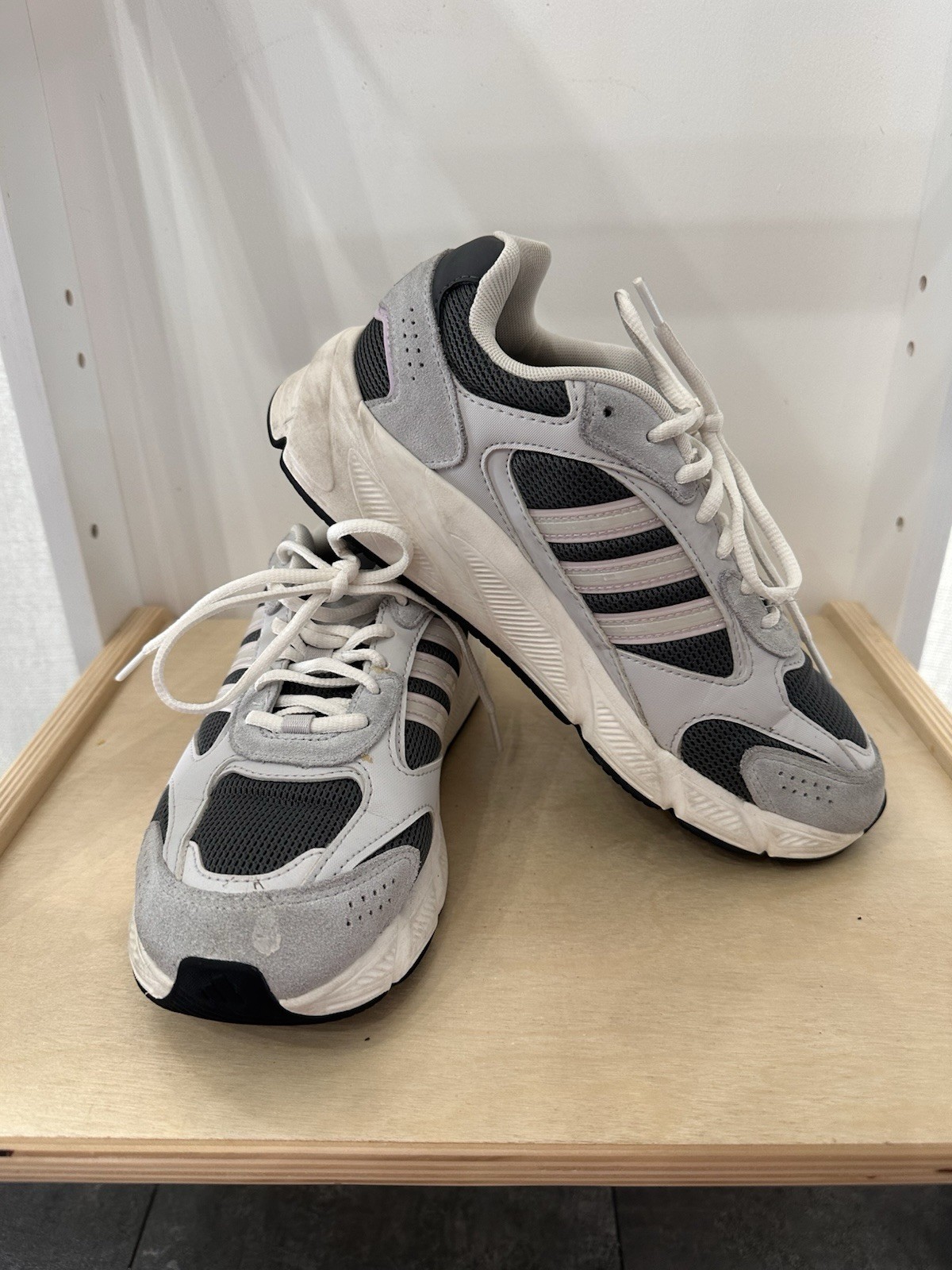 adidas Low Top Lace-Up Athletic Sneakers Gray/White/Black Style Code IG4470